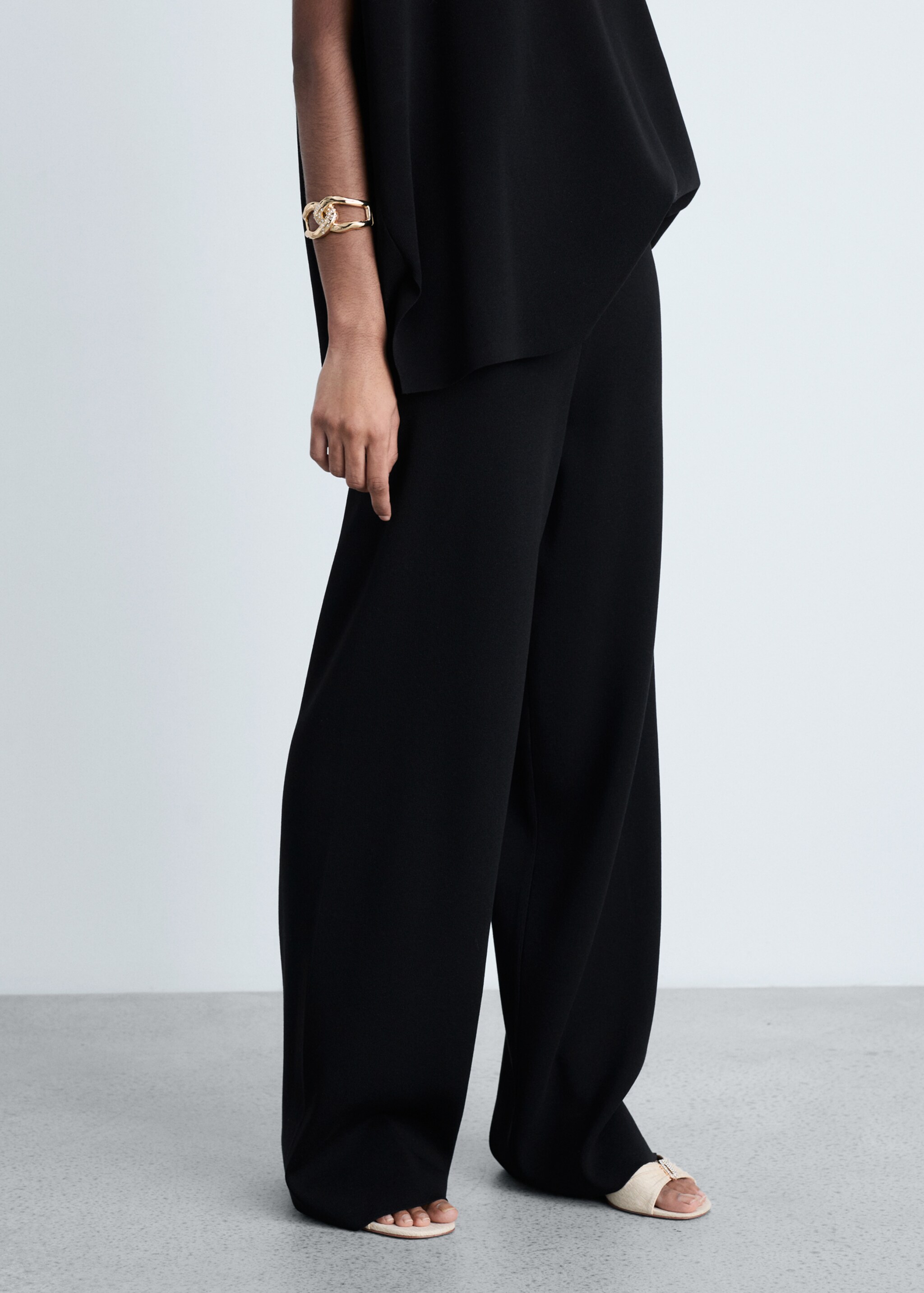 Straight knitted trousers - Medium plane