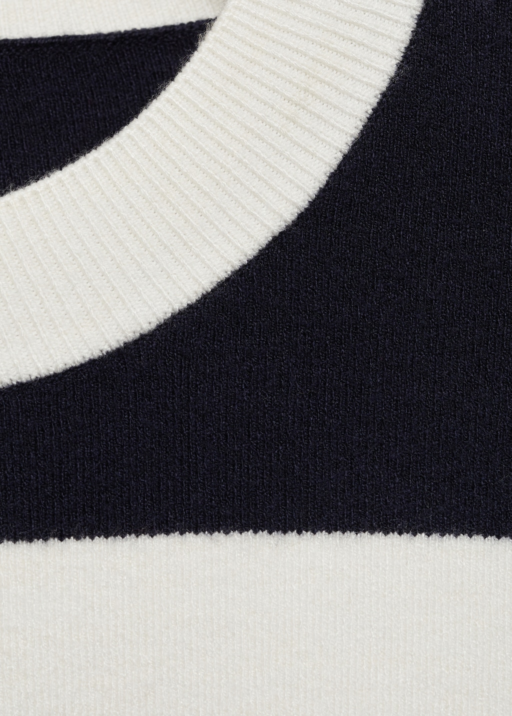 nagonstans round pullover ブラック 18,700JPY round pullover（470HA880－1650