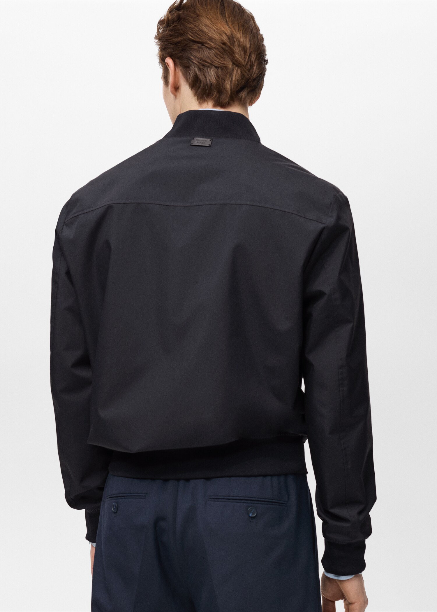 Water-repellent bomber jacket with pockets - Reverse of the article