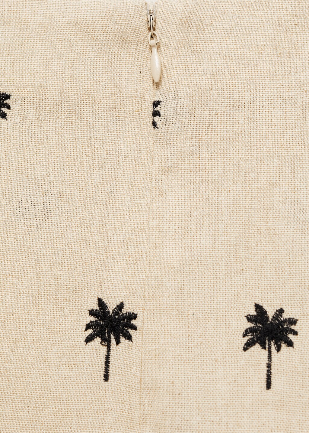 Embroidered flared skirt