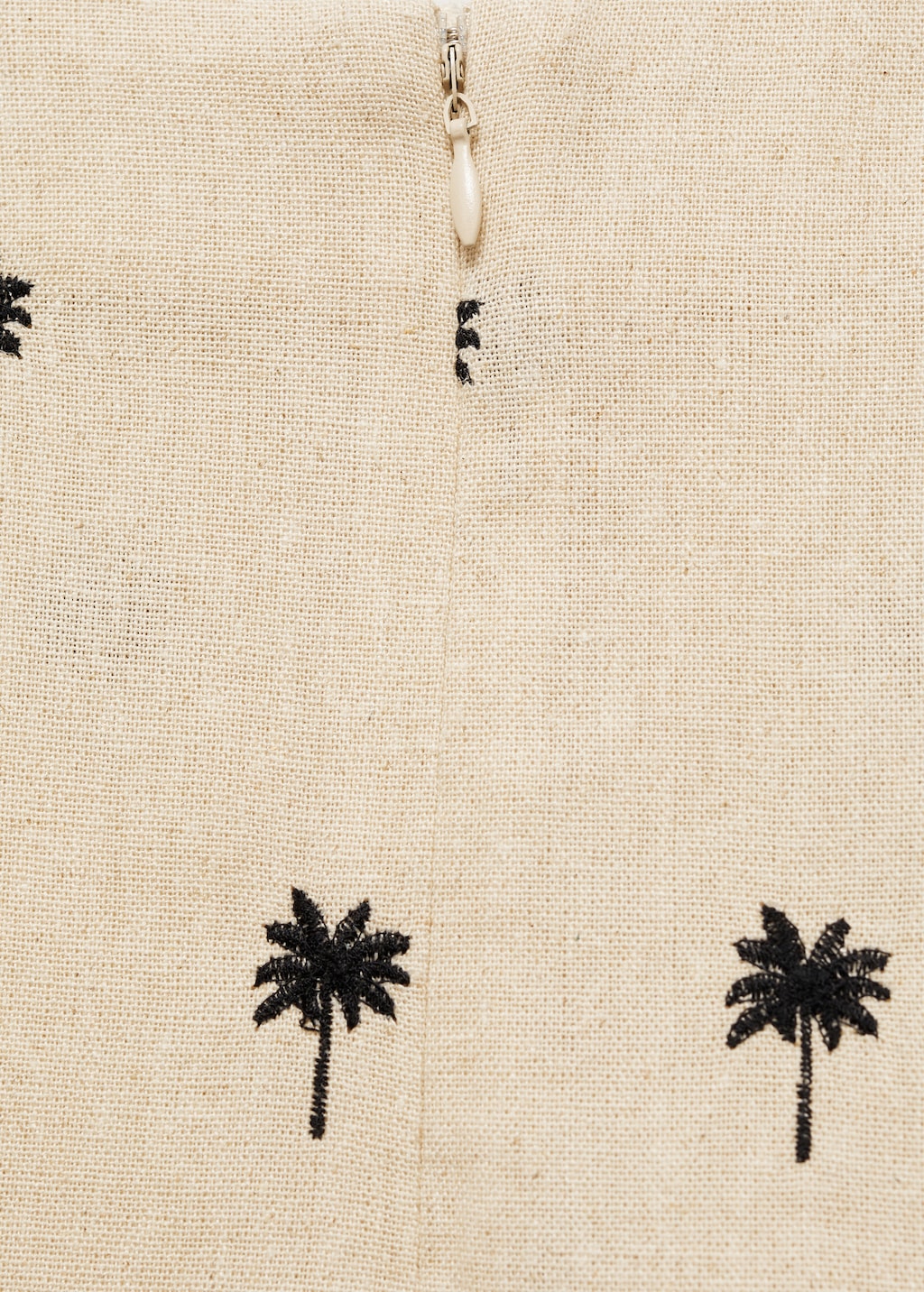 Embroidered flared skirt