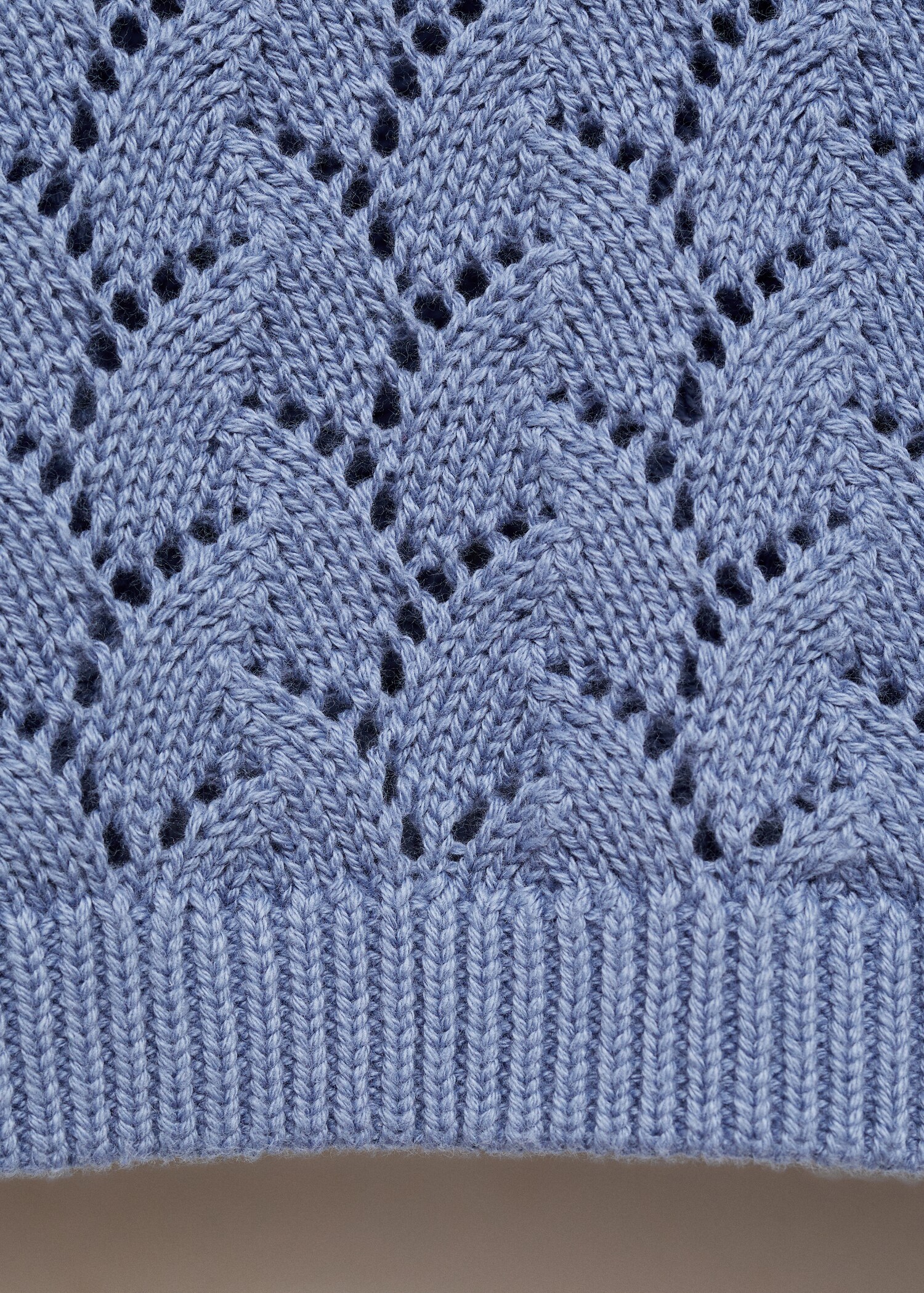 Pull en maille ajourée - Détail de l'article 0