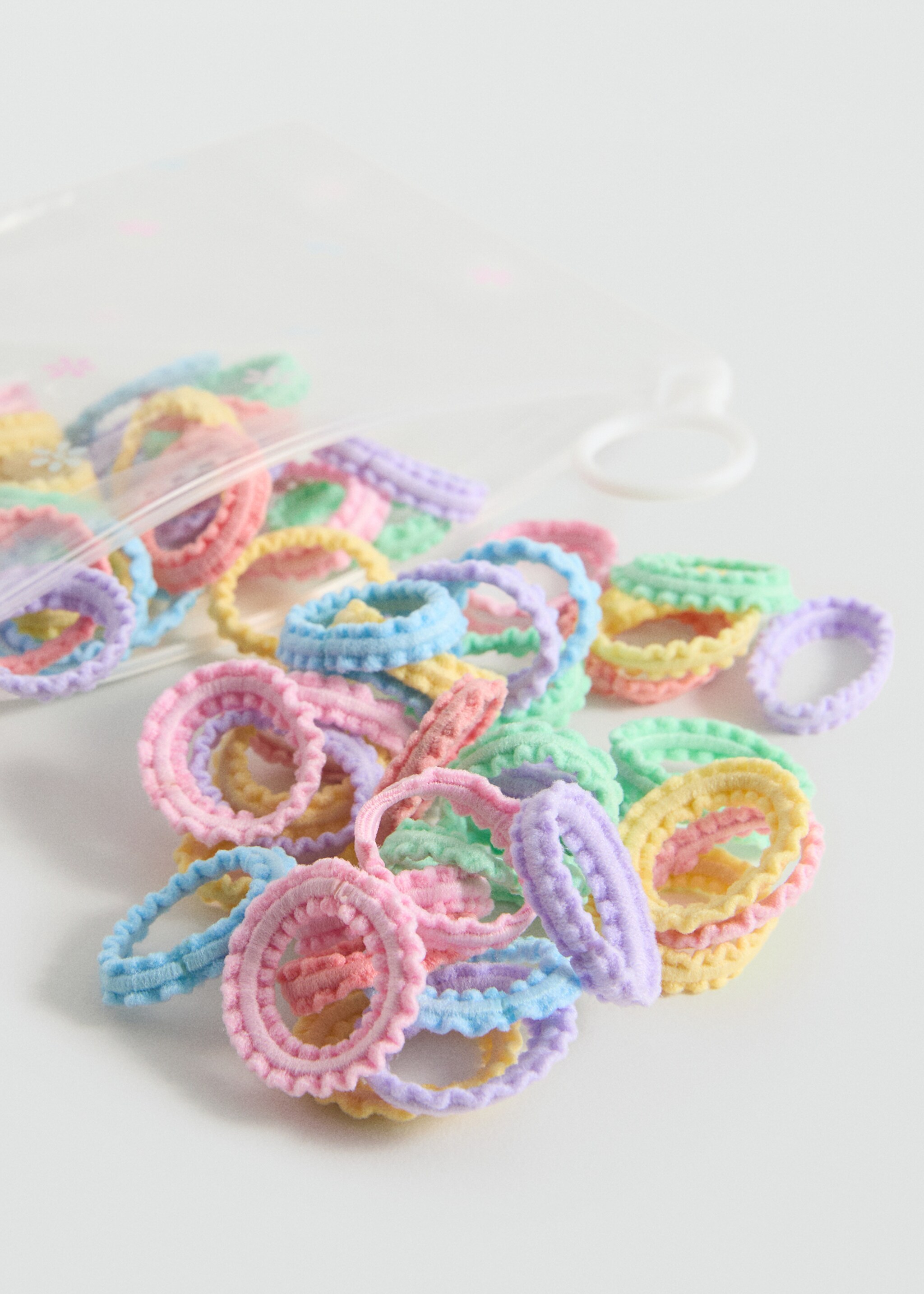 Bag of hair scrunchies - Details of the article 1