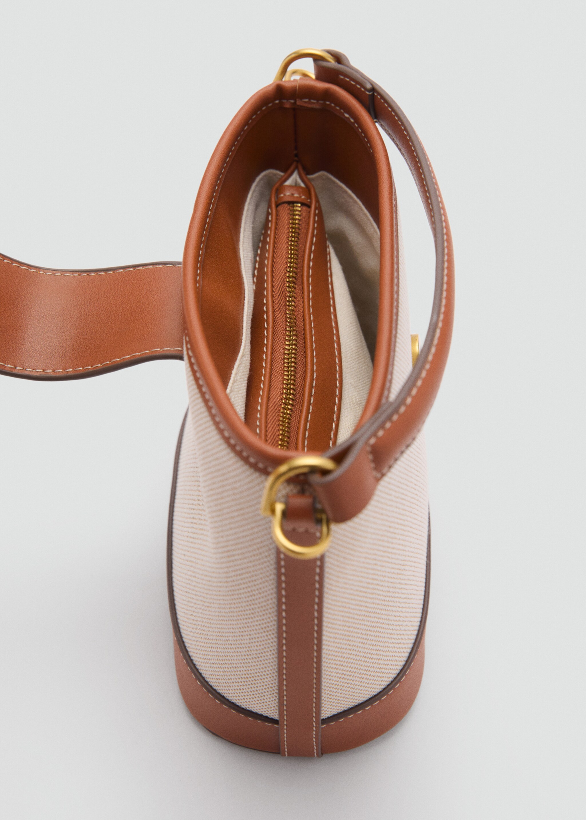 Contrasting canvas bucket bag - Details of the article 3