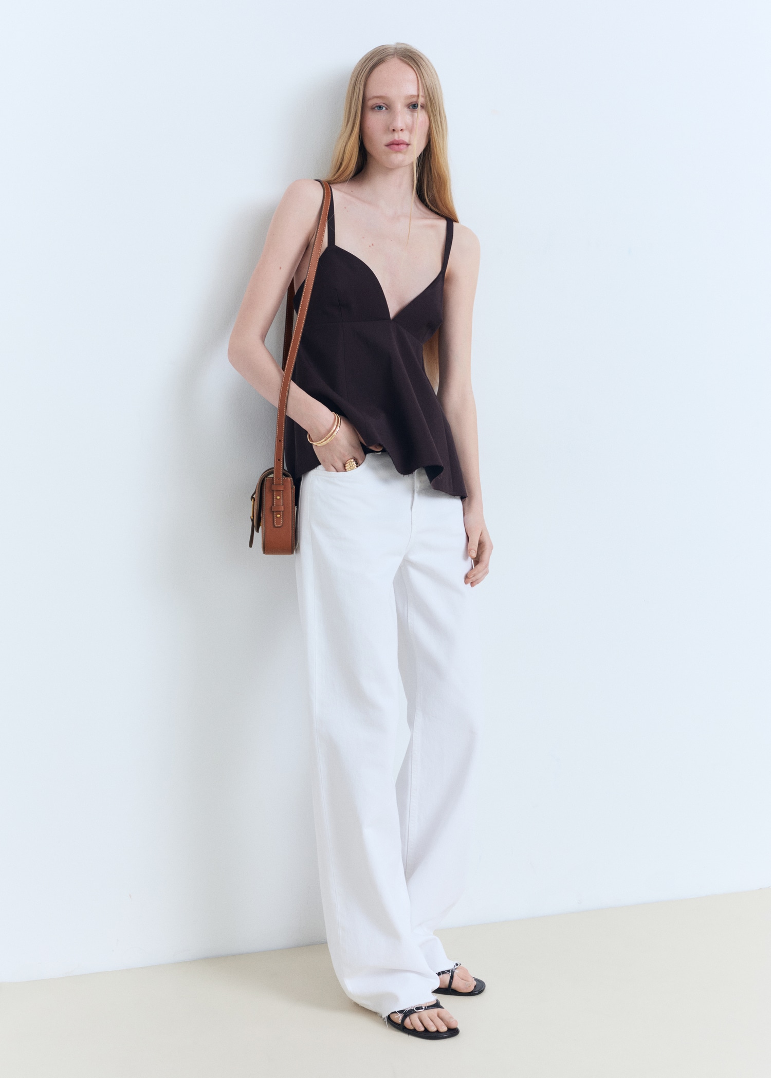 Leather-effect shoulder bag with buckle - Details of the article 9