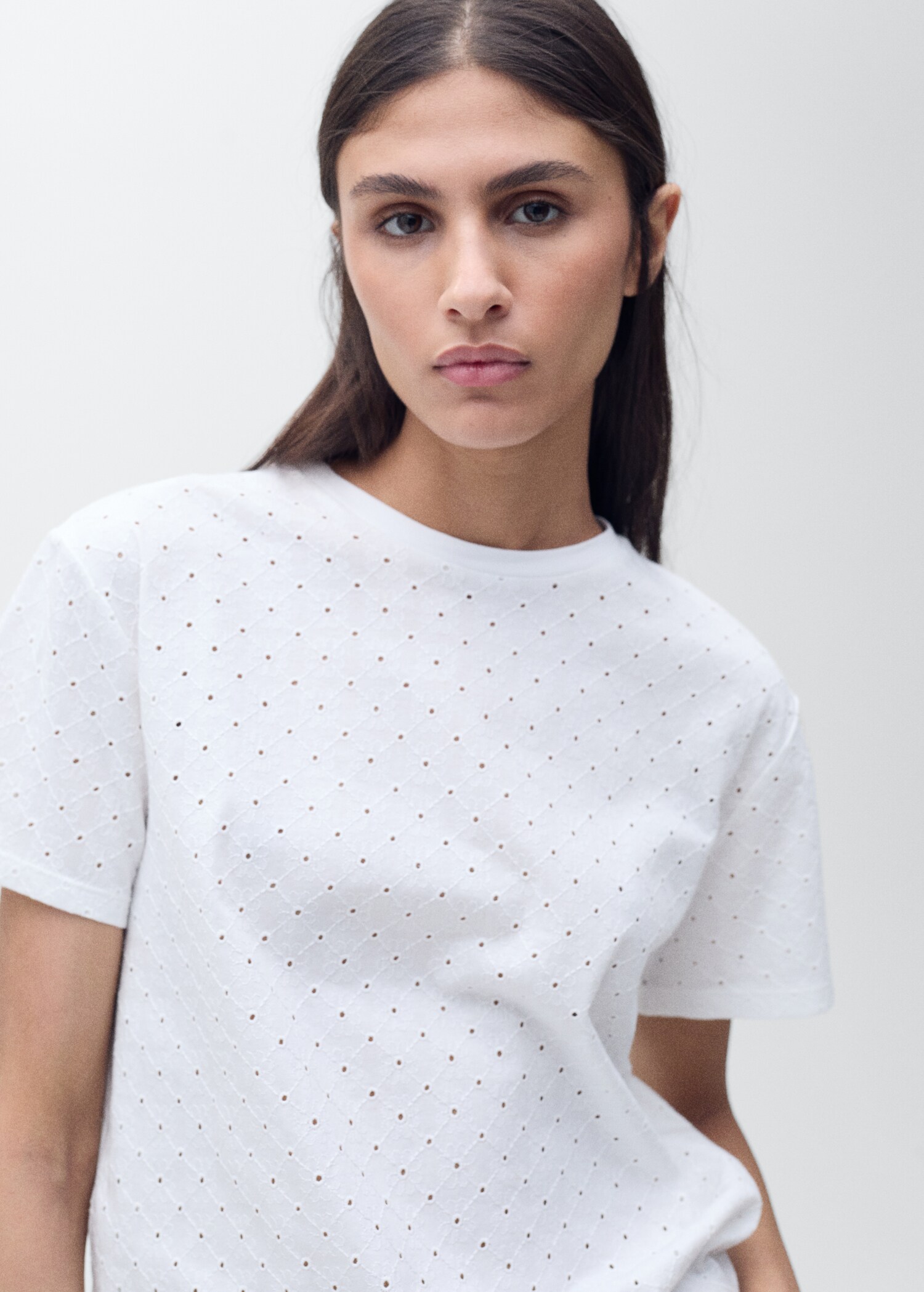 T-shirt broderies ajourées - Détail de l'article 1