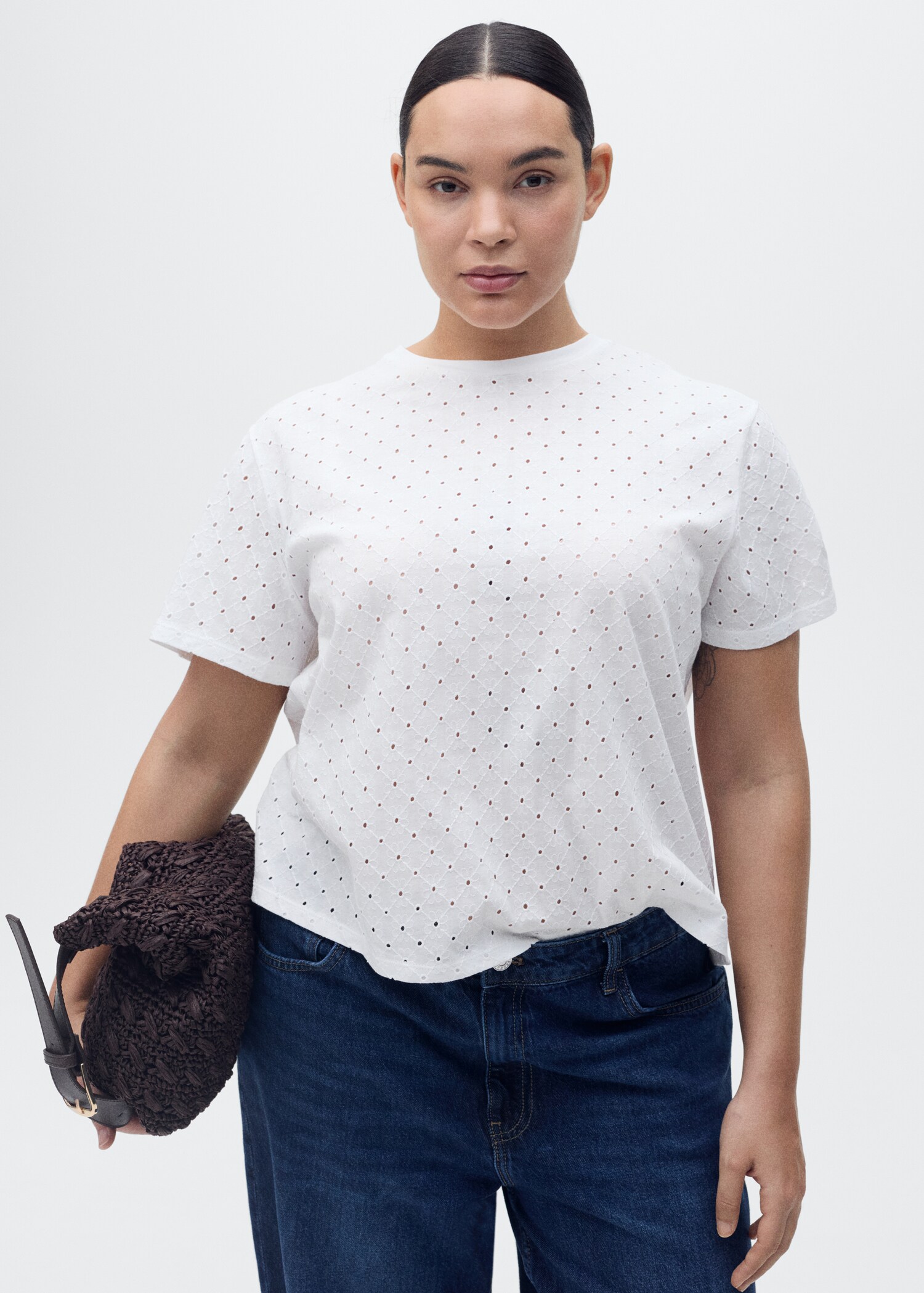 T-shirt broderies ajourées - Détail de l'article 5