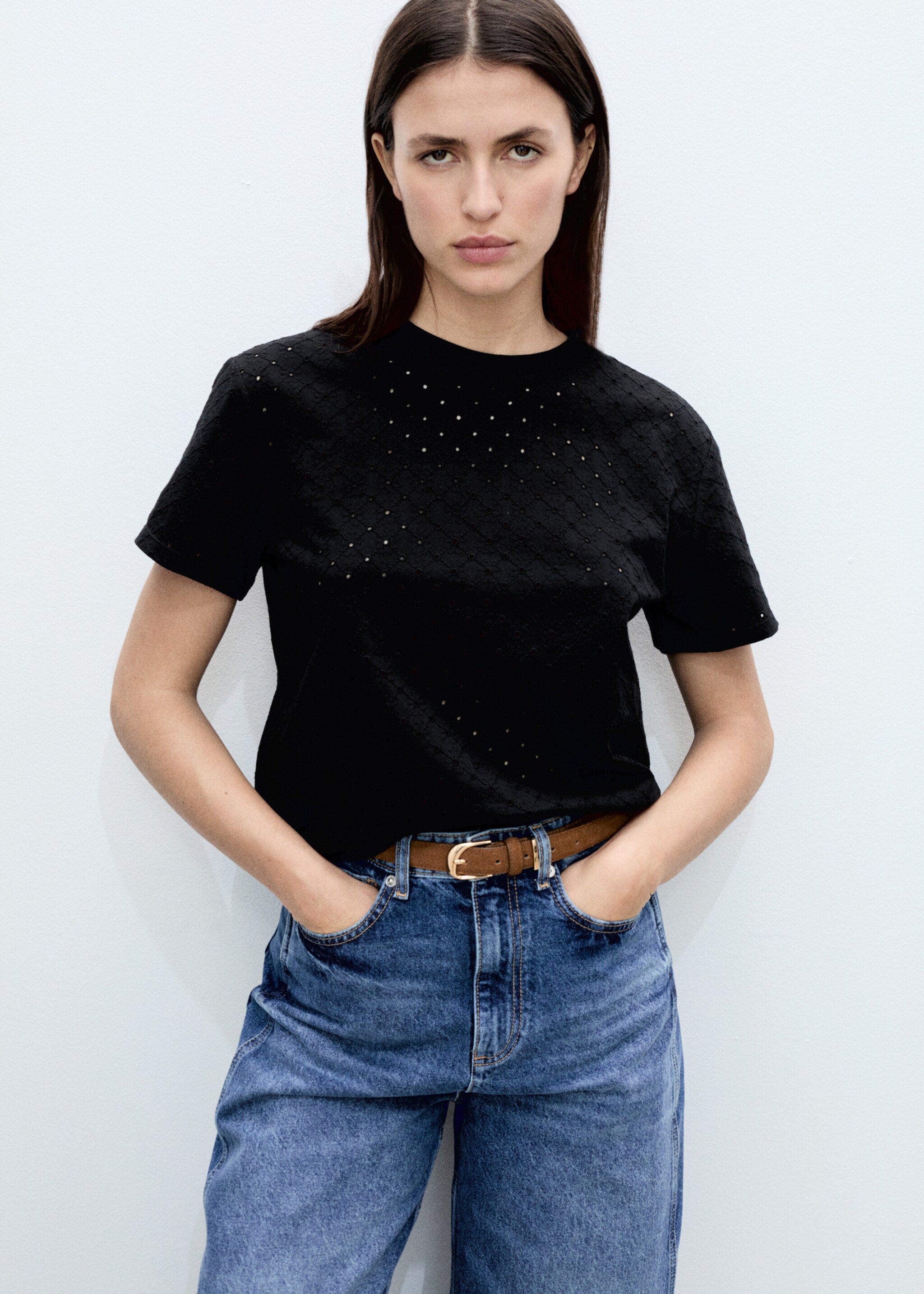 T-shirt broderies ajourées - Plan moyen