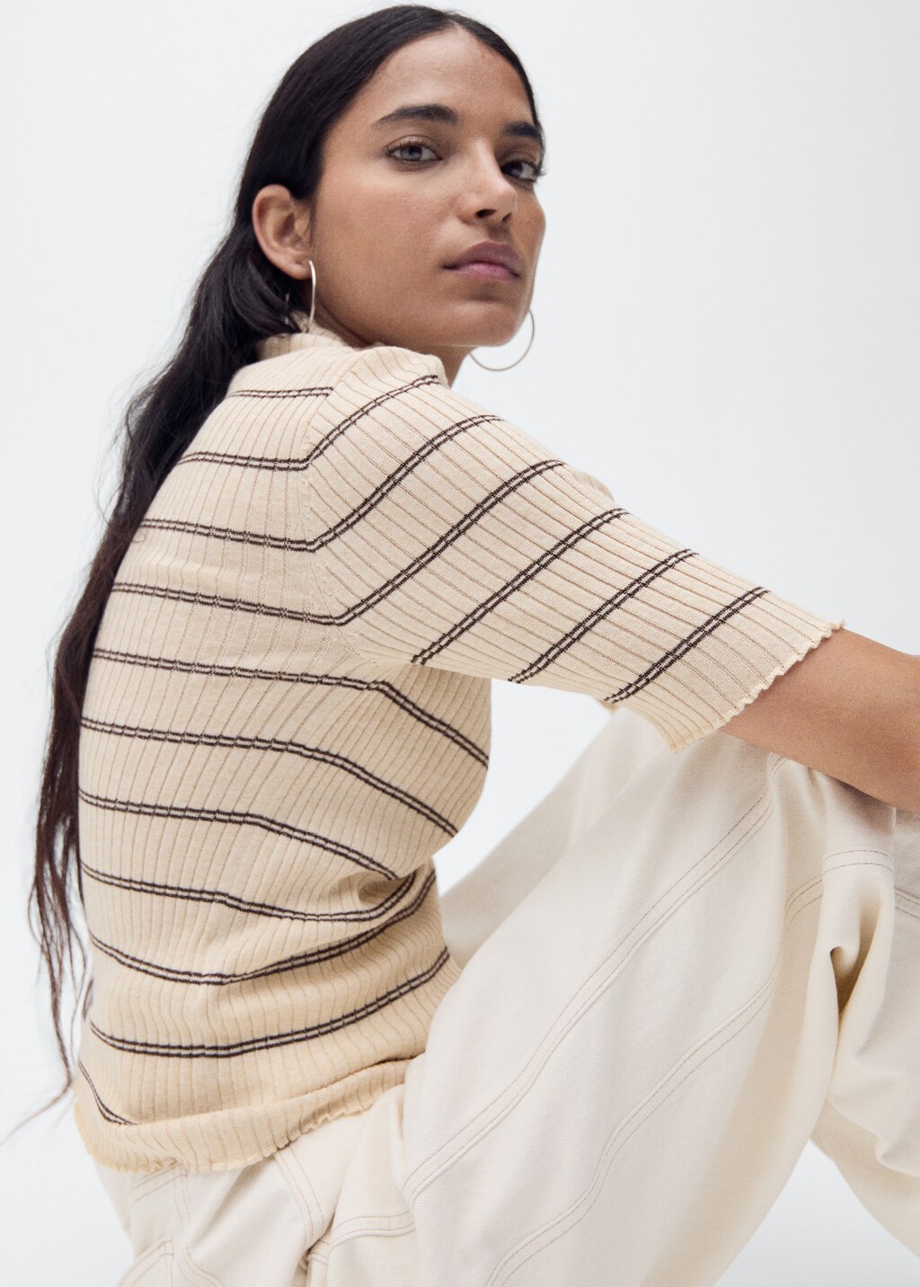 売れ筋商品|||マッデンガール ニット&セーター アウター レディース Juniors' Ribbed Butterfly-Sleeve Sweater Bright White Tween Girls Long Sleeve Metallic Cable Knit Sweater - WHITE