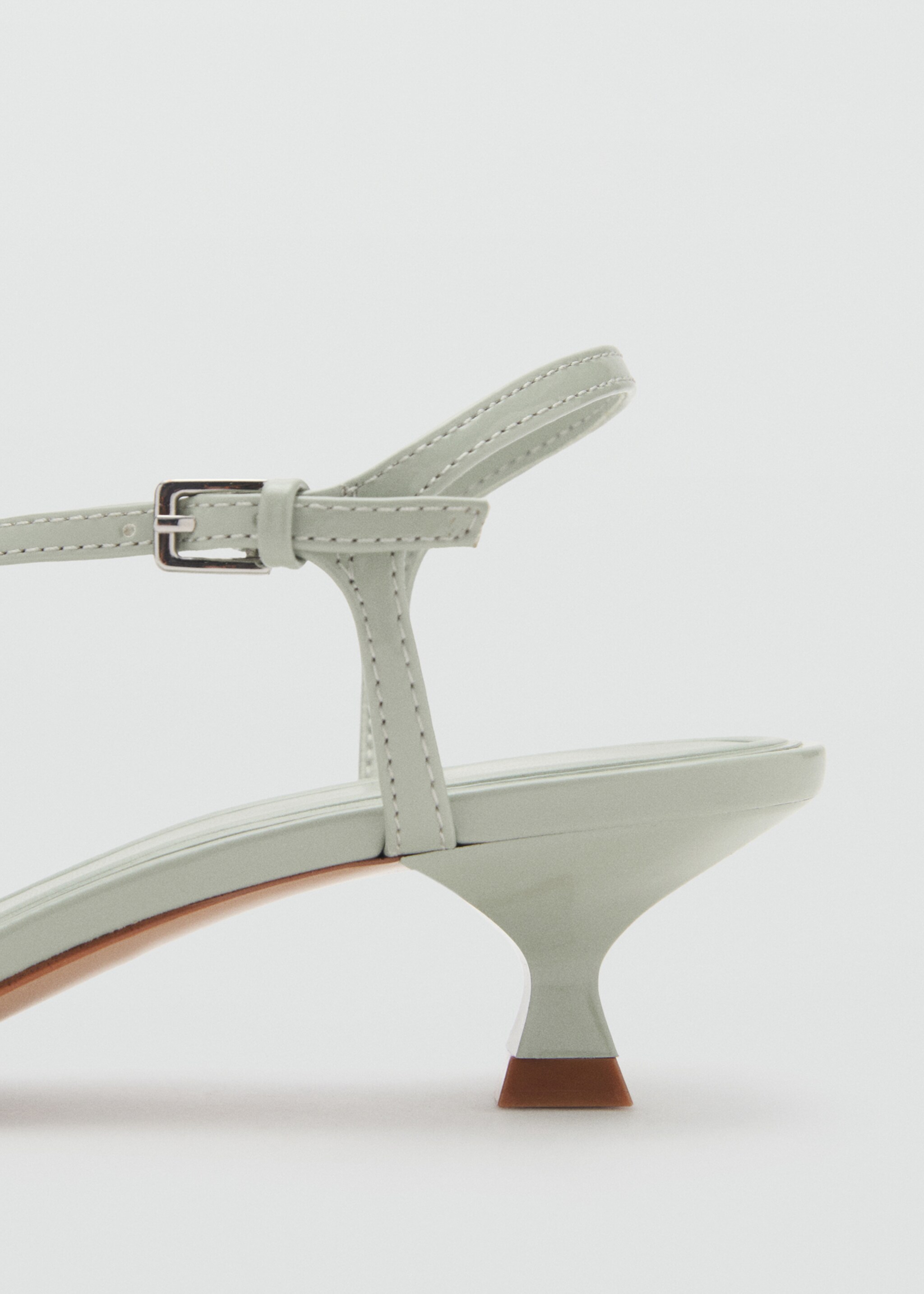 Kitten-heel sandals with strap - Details of the article 1
