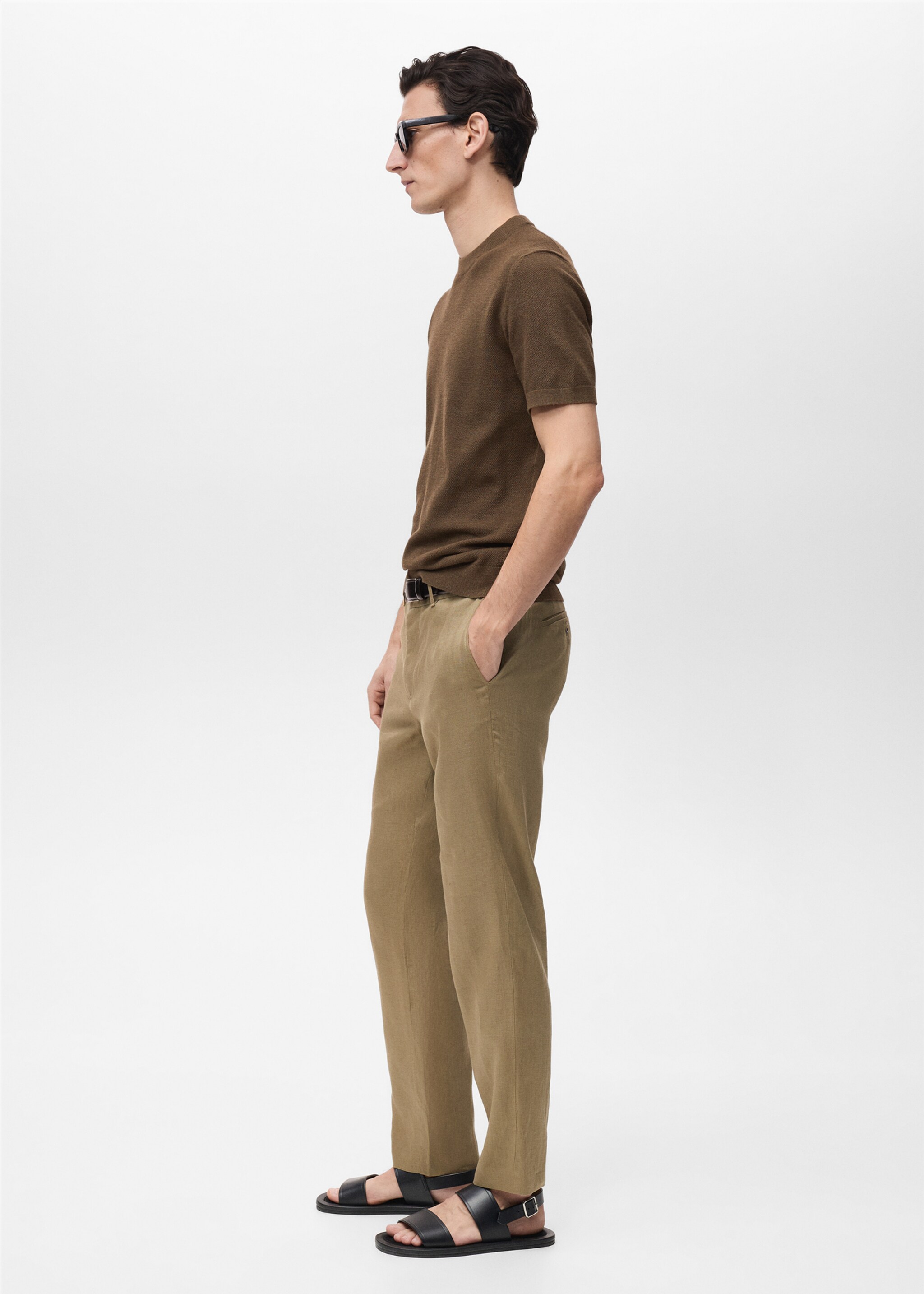 Slim-fit 100% linen trousers - Details of the article 2