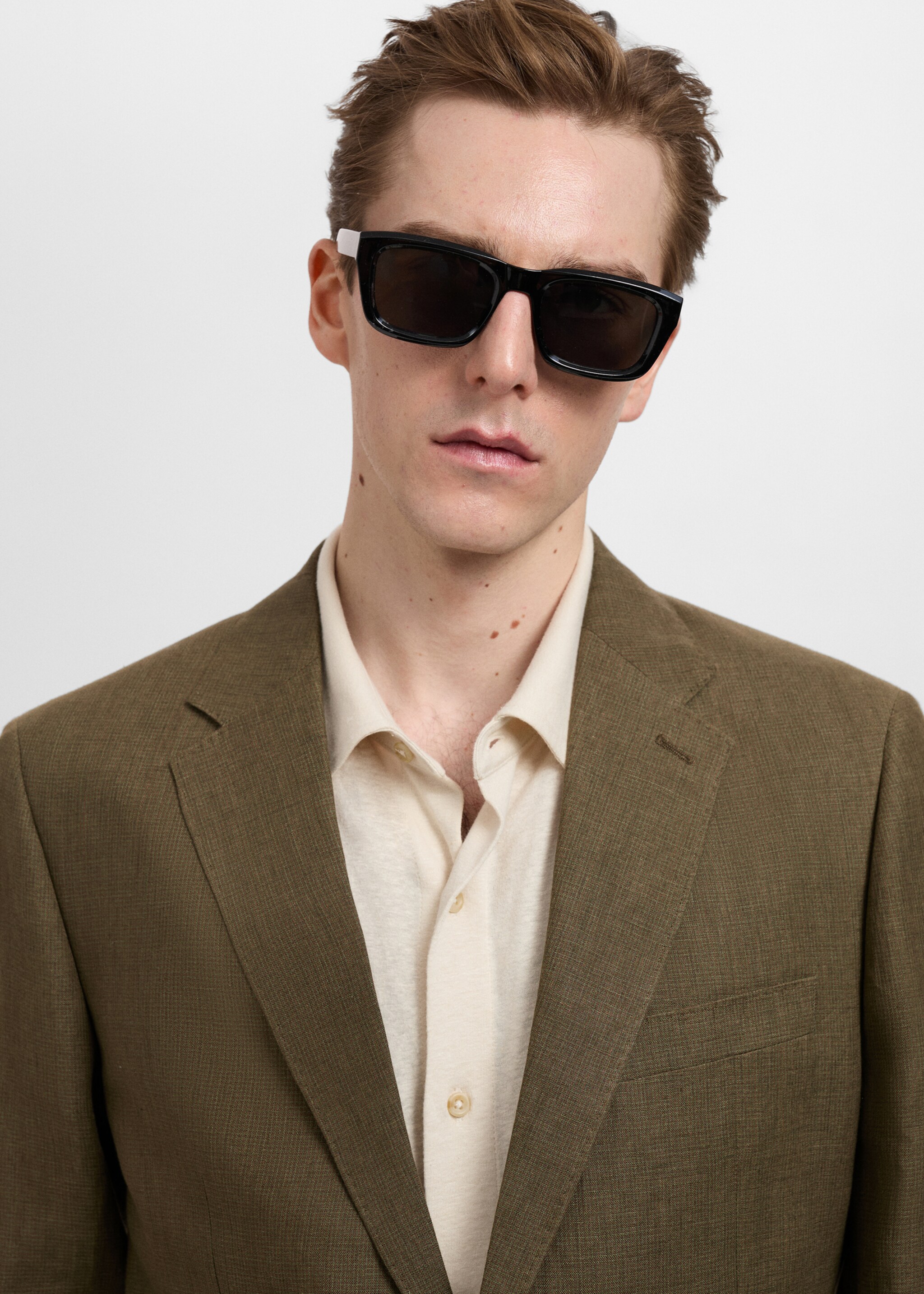 Amalfi 100% linen slim-fit suit jacket - Details of the article 1