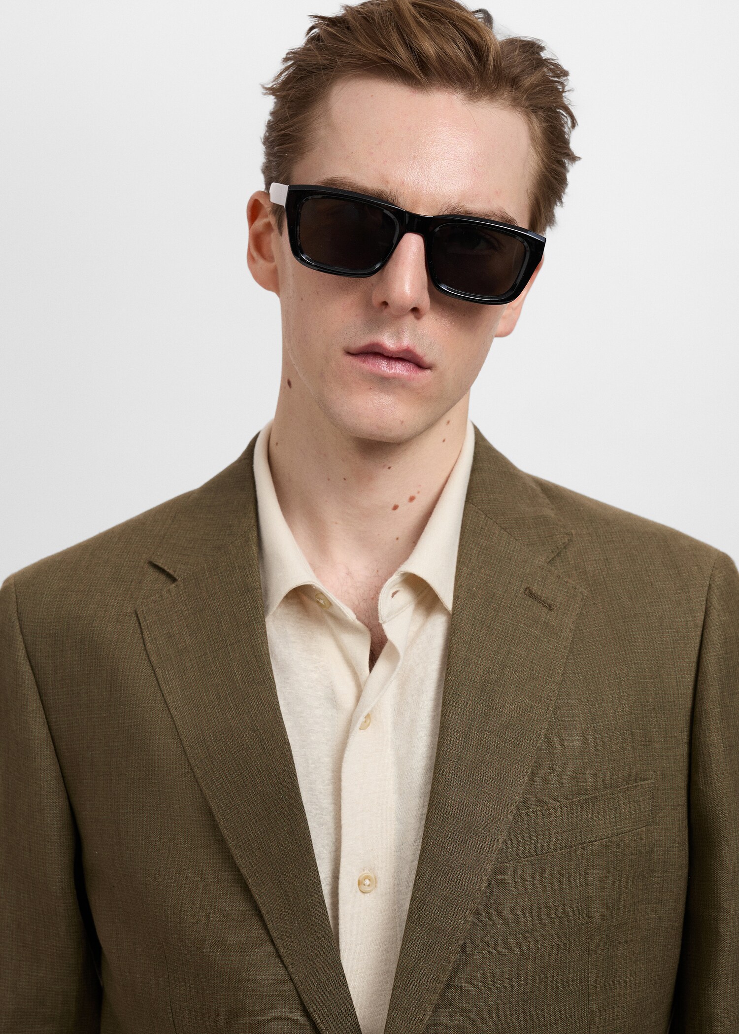 Amalfi 100% linen slim-fit suit jacket - Details of the article 1