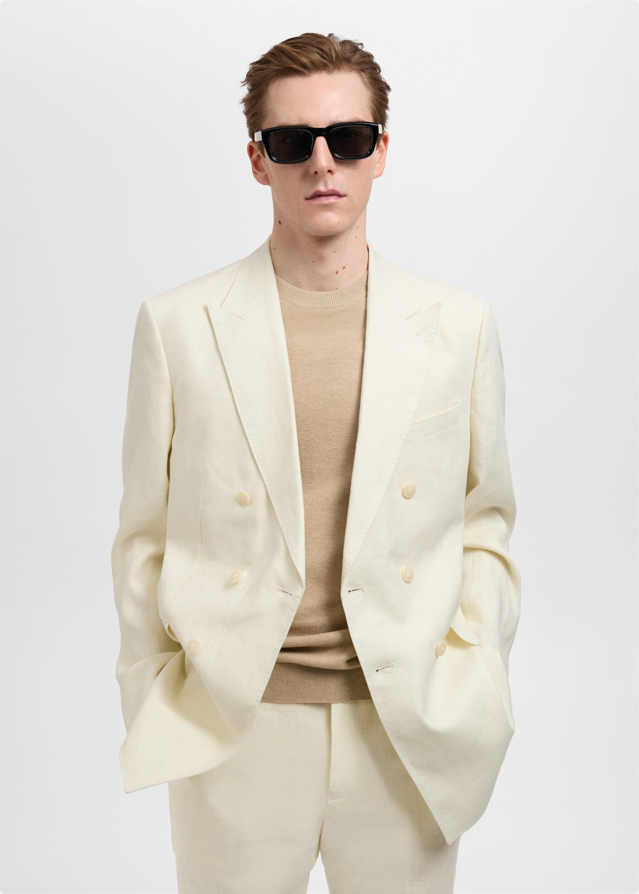 Amalfi 100% linen slim-fit double-breasted suit jacket - Medium plane