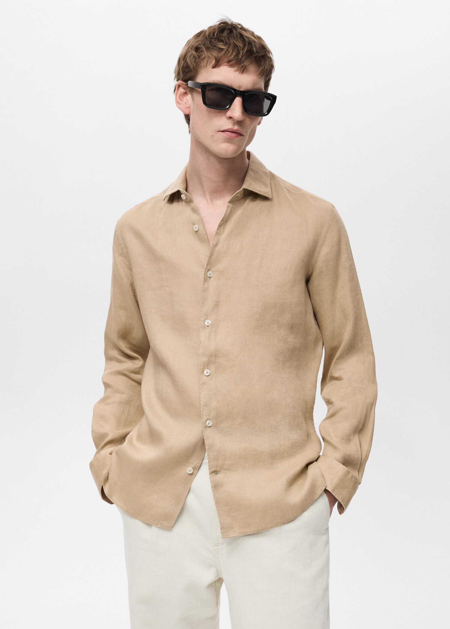 Camisa slim fit 100% lino - Plano medio
