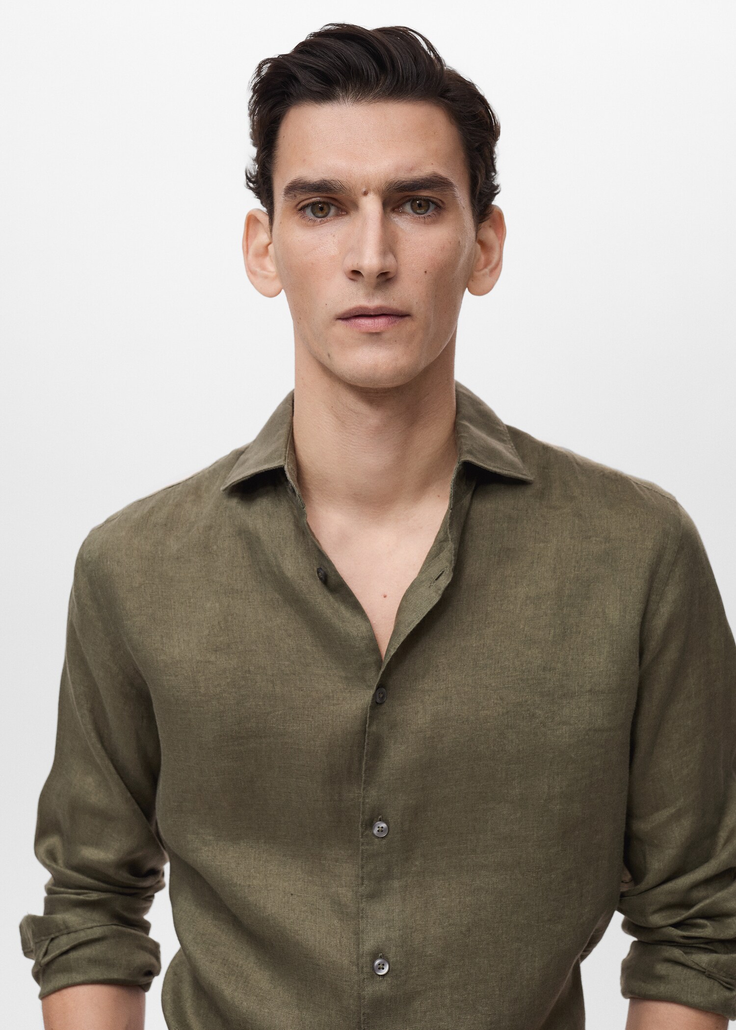 100% linen slim-fit shirt - Details of the article 1