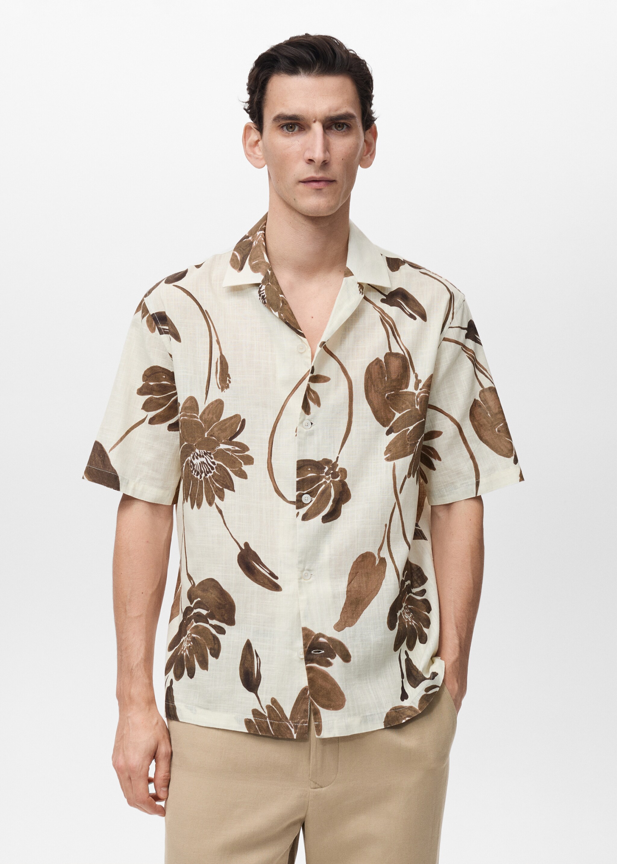 Camisa estampado floral cuello bowling - Plano medio