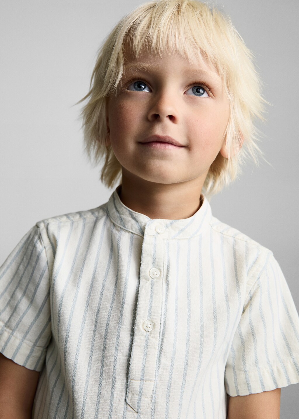 Striped Mao collar shirt