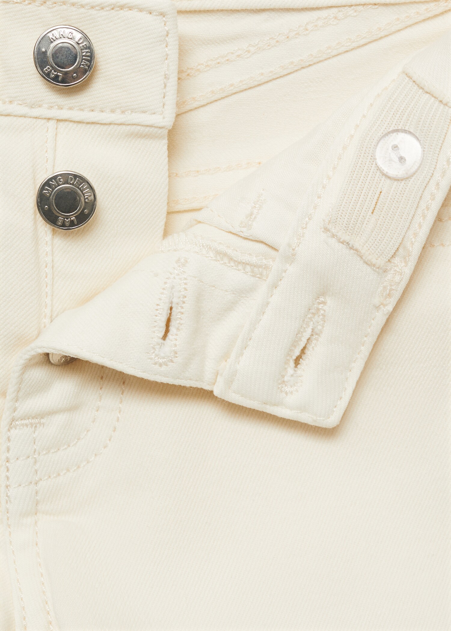 Short en jean revers effilochés - Détail de l'article 8