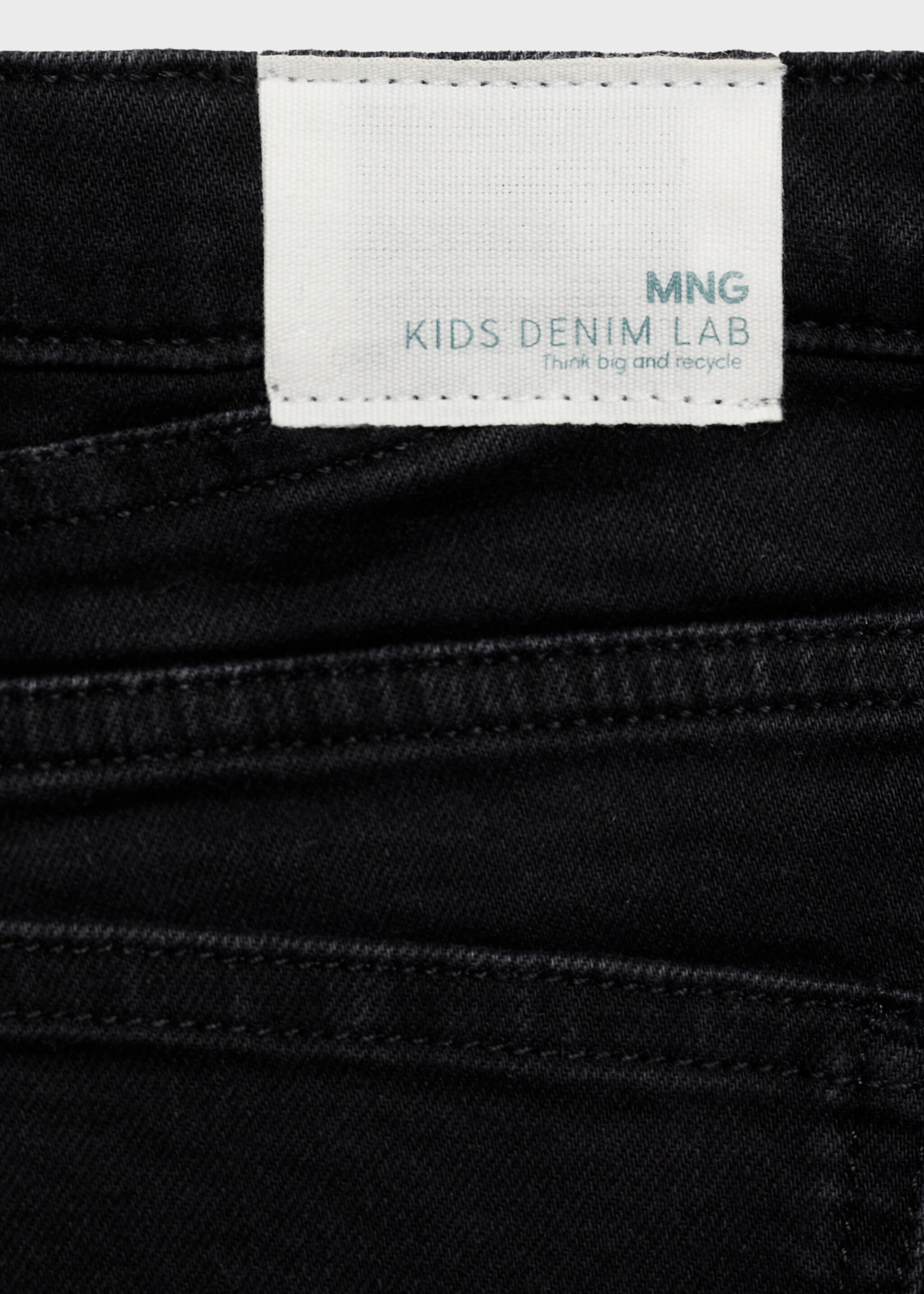 Shorts vaqueros bajo deshilachado - Detalle del artículo 8