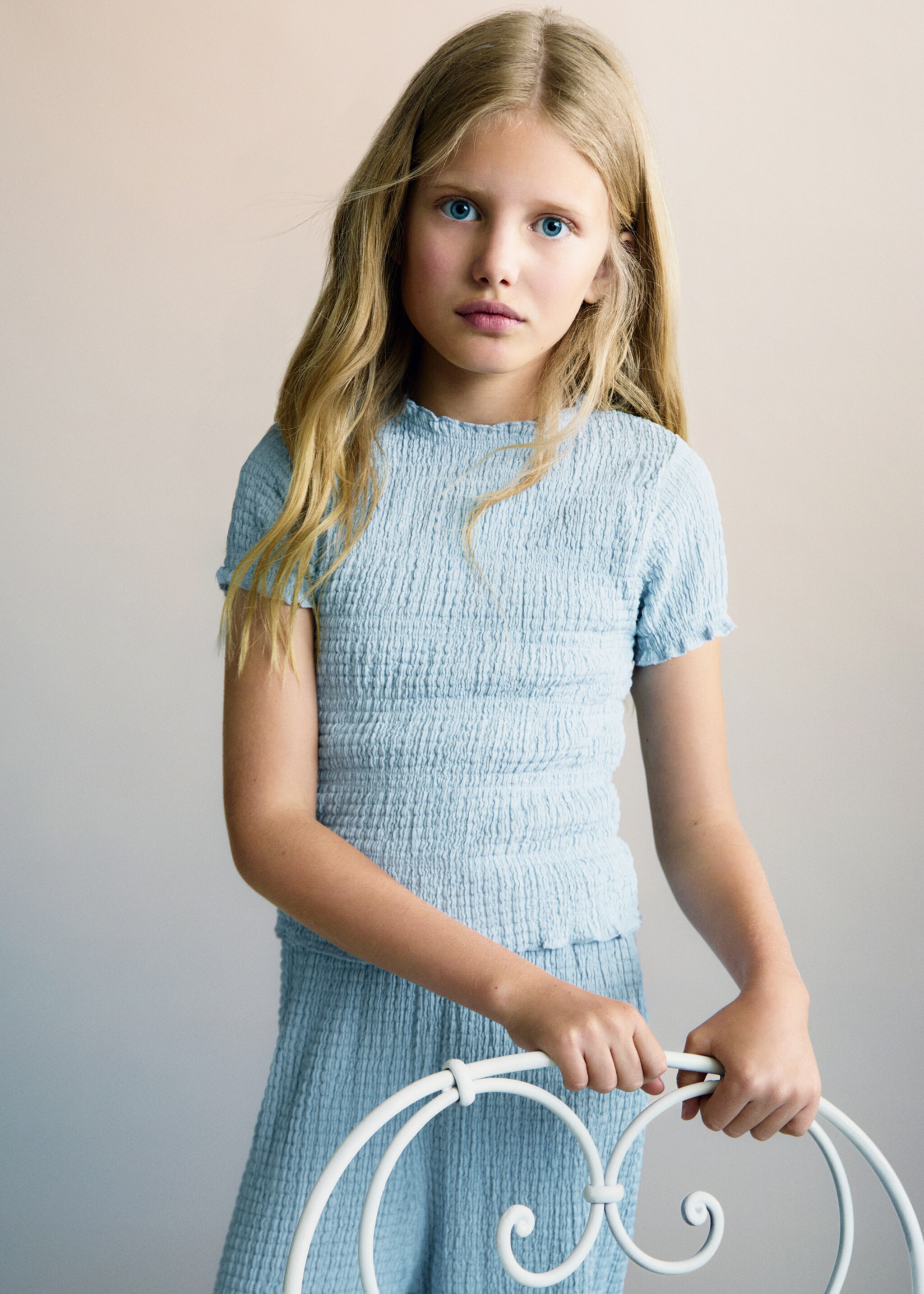 Short-sleeved t-shirt with ruffles - Medium plane