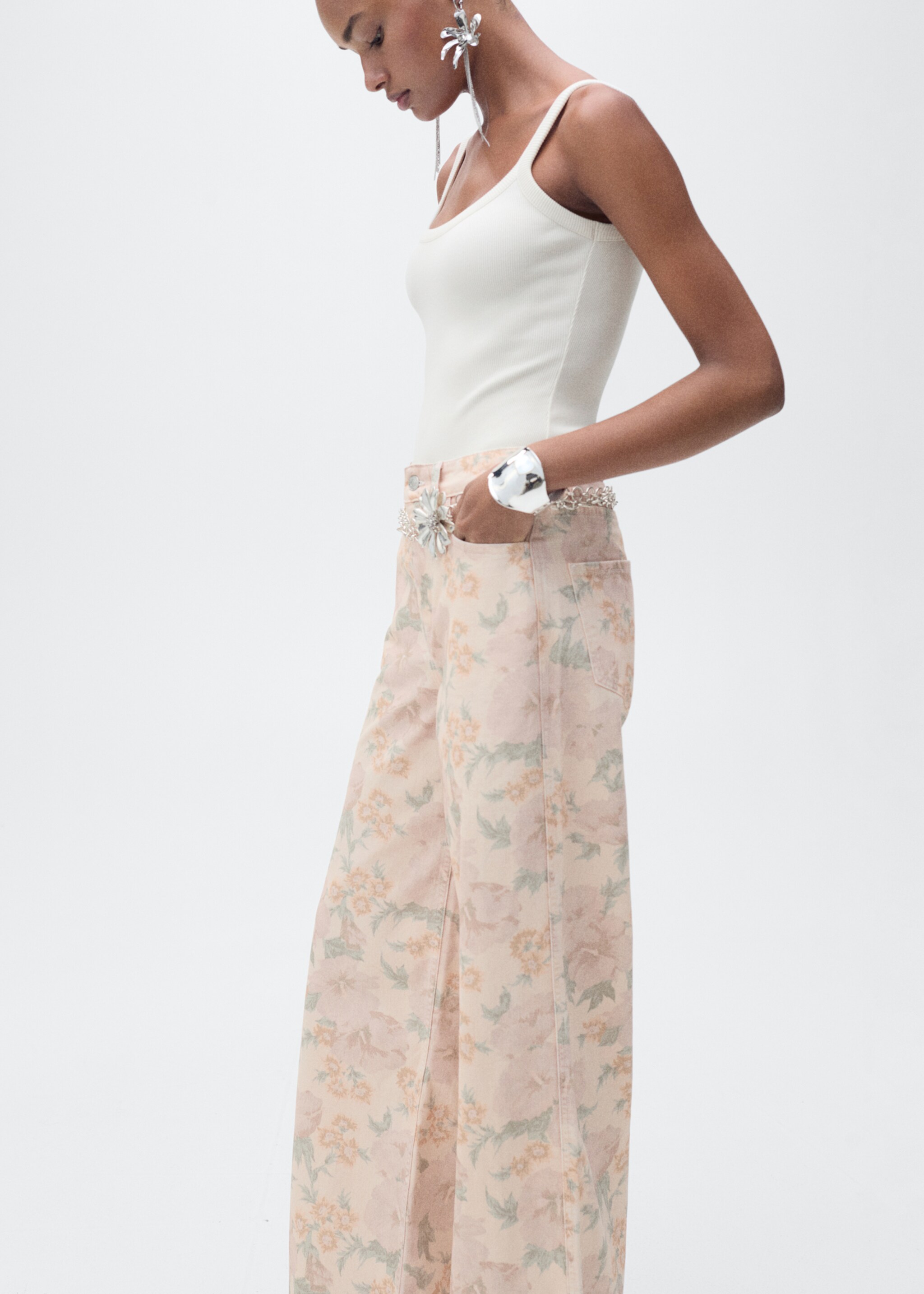 Floral-print wideleg jeans - Details of the article 1