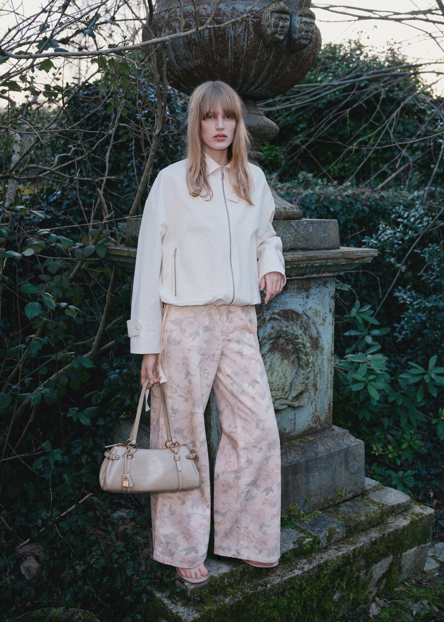 Floral-print wideleg jeans - Details of the article 7
