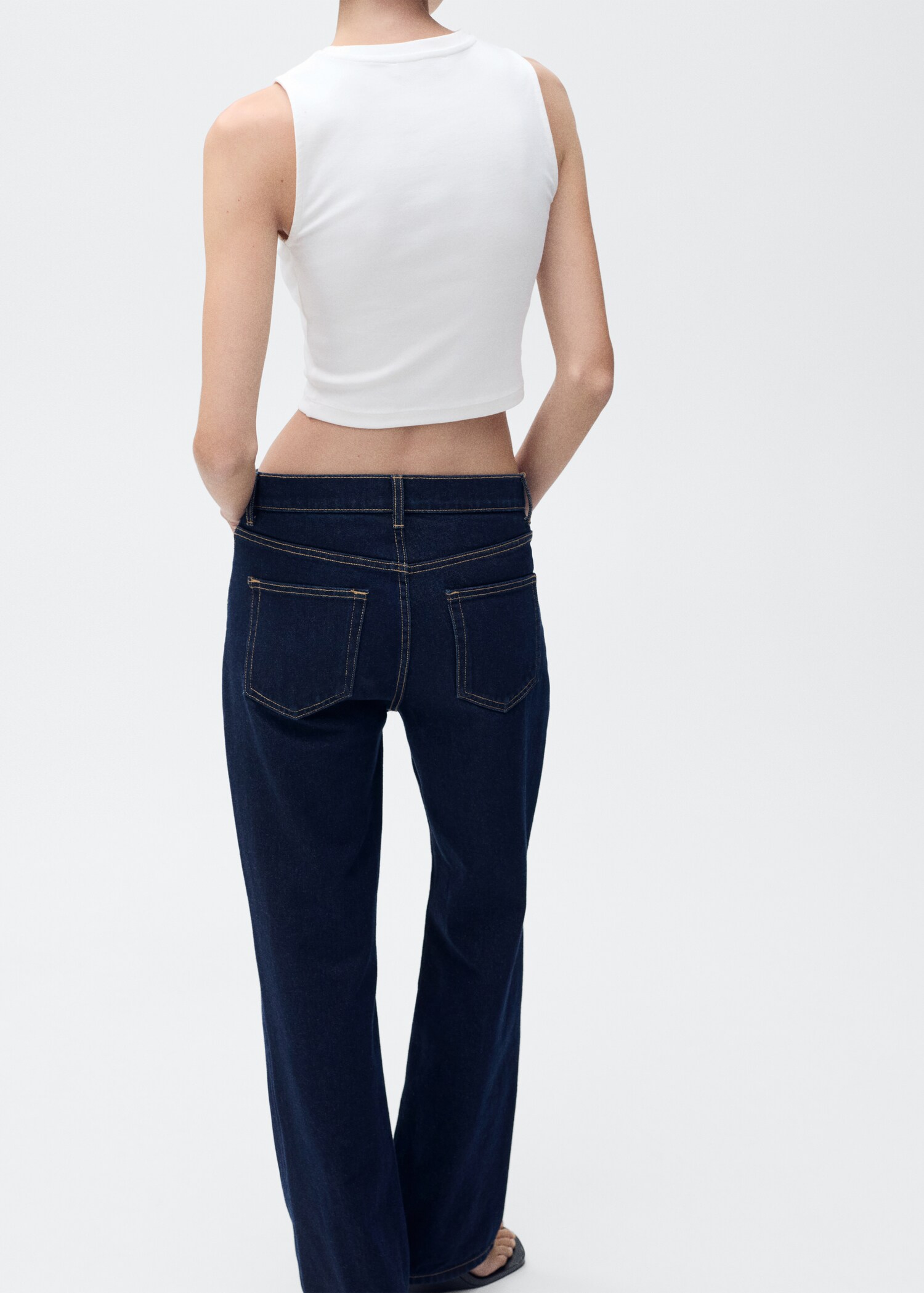 Crop top coton sans manches - Verso de l’article