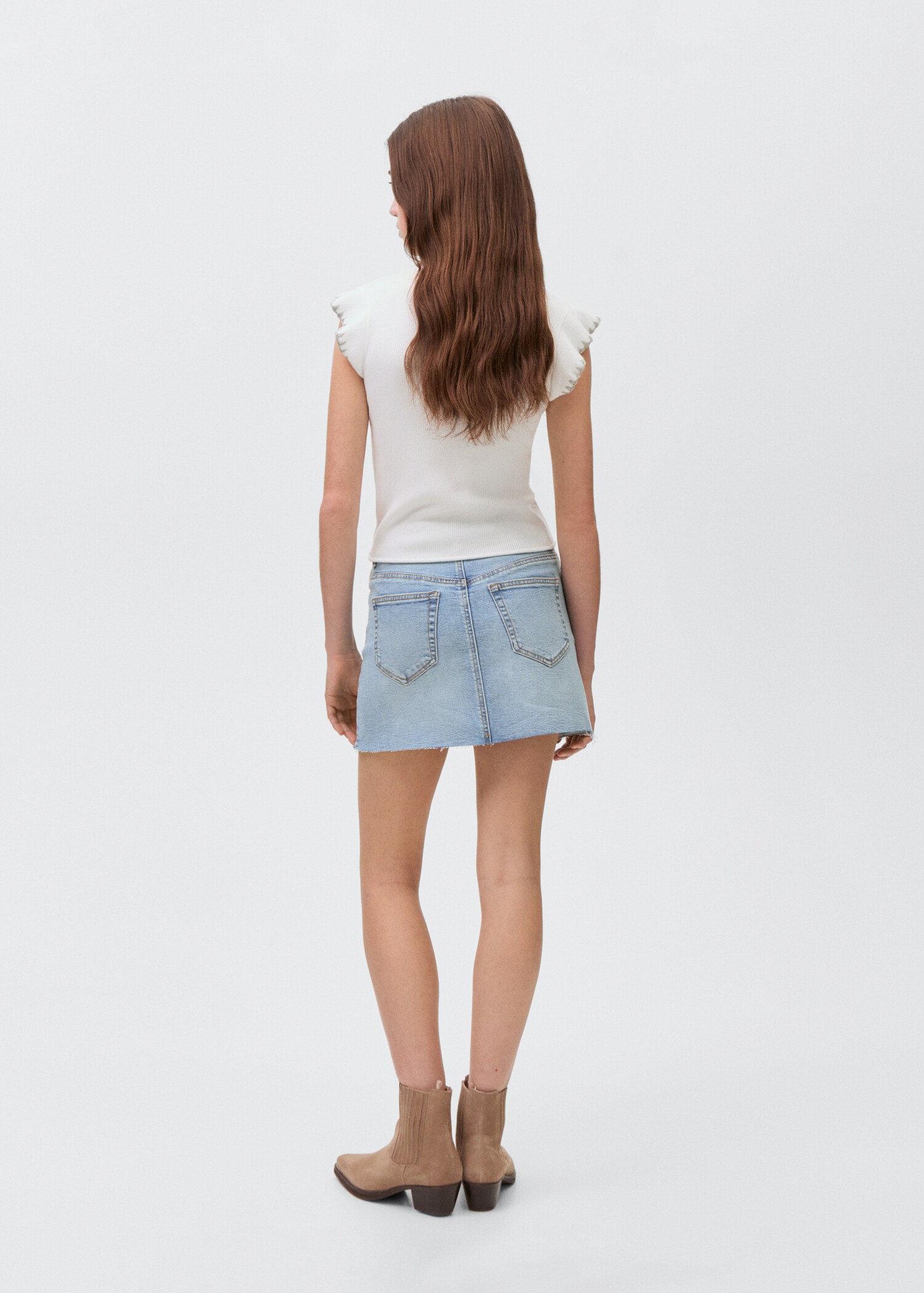 Denim miniskirt with frayed hem - Reverse of the article