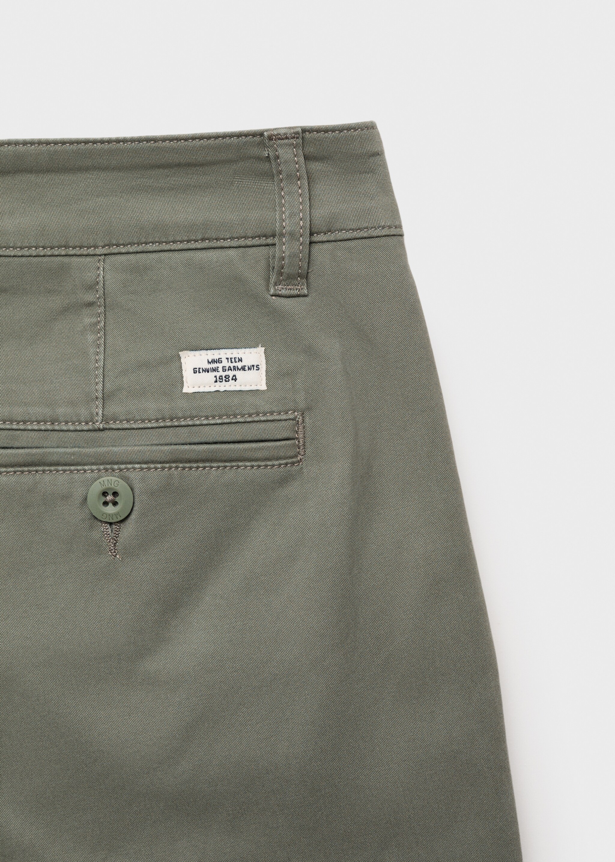 Cotton Bermuda shorts - Details of the article 0