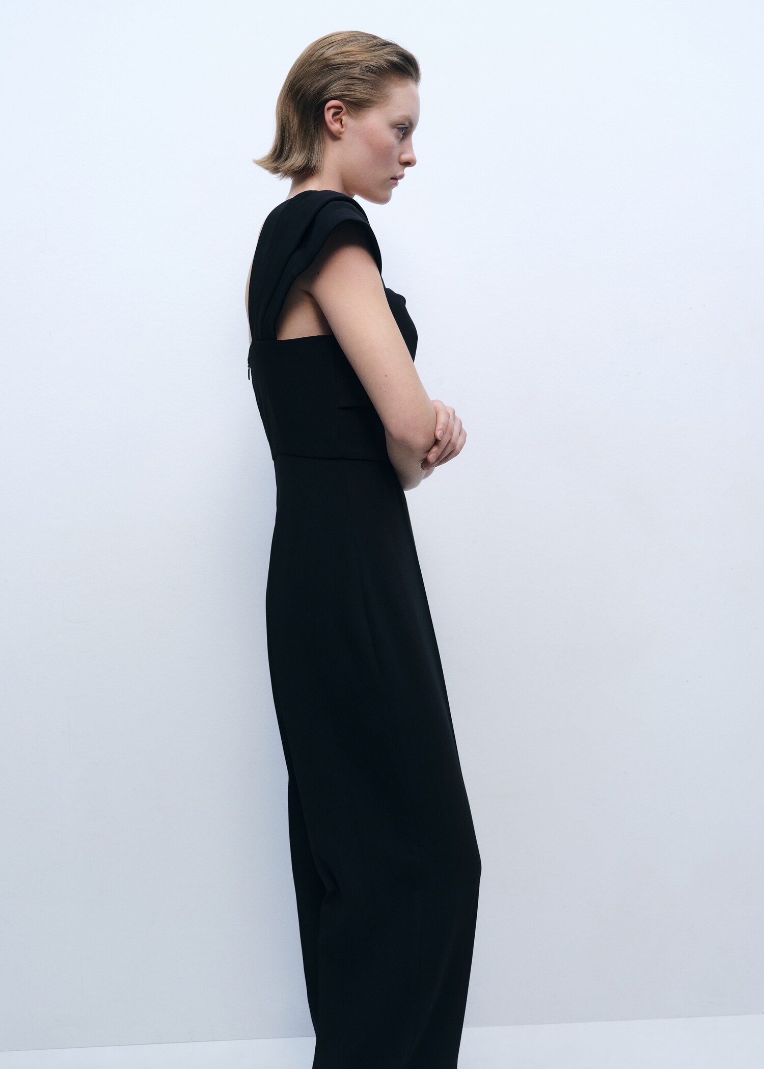 Lång jumpsuit med draperad urringning - Detaljer om artikeln 2