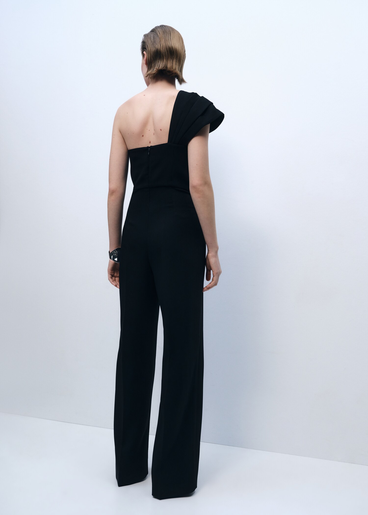 Lång jumpsuit med draperad urringning - Artikelns baksida