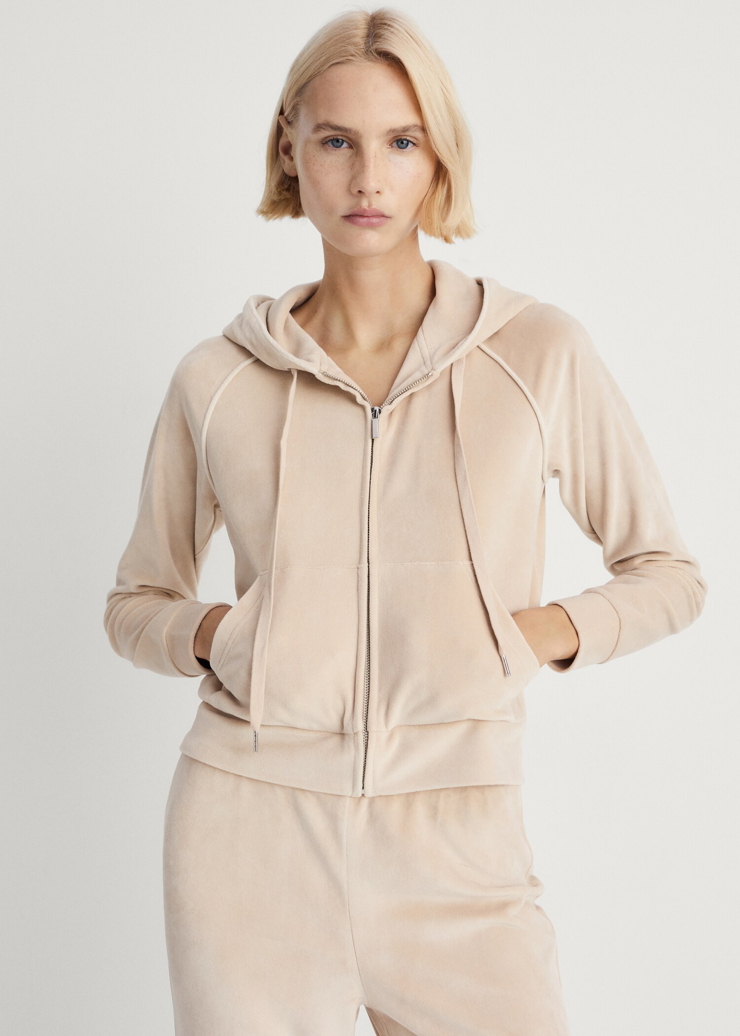 Velour sweatshirt with soft touch - Medium plane