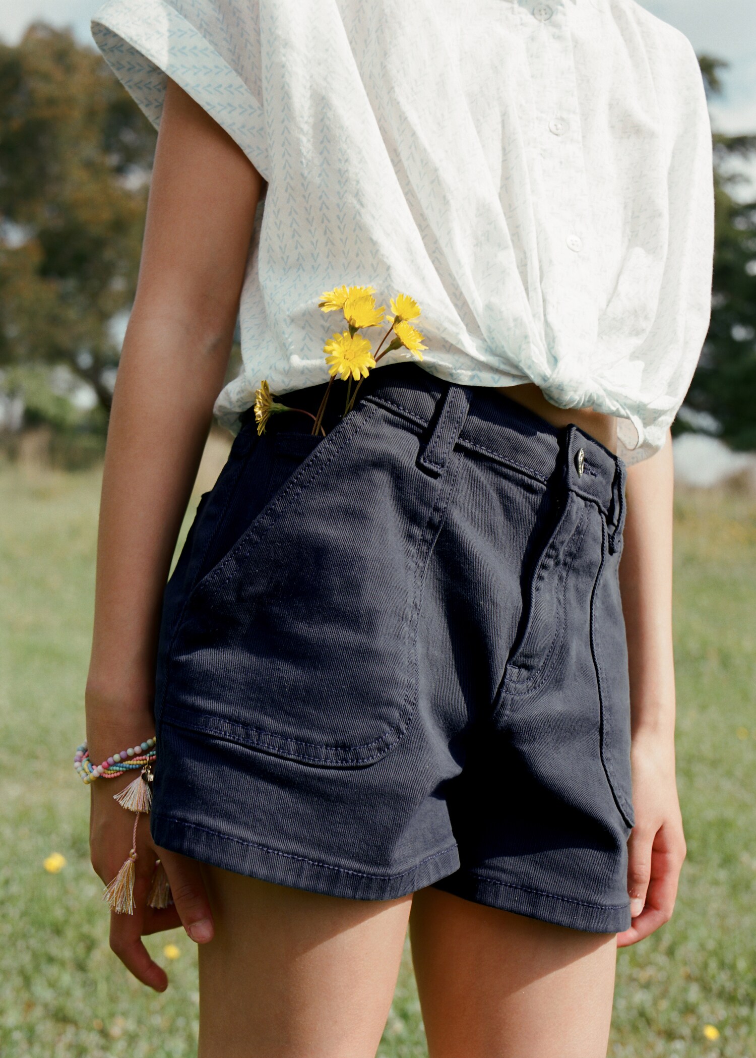 Straight-fit denim shorts - Details of the article 5