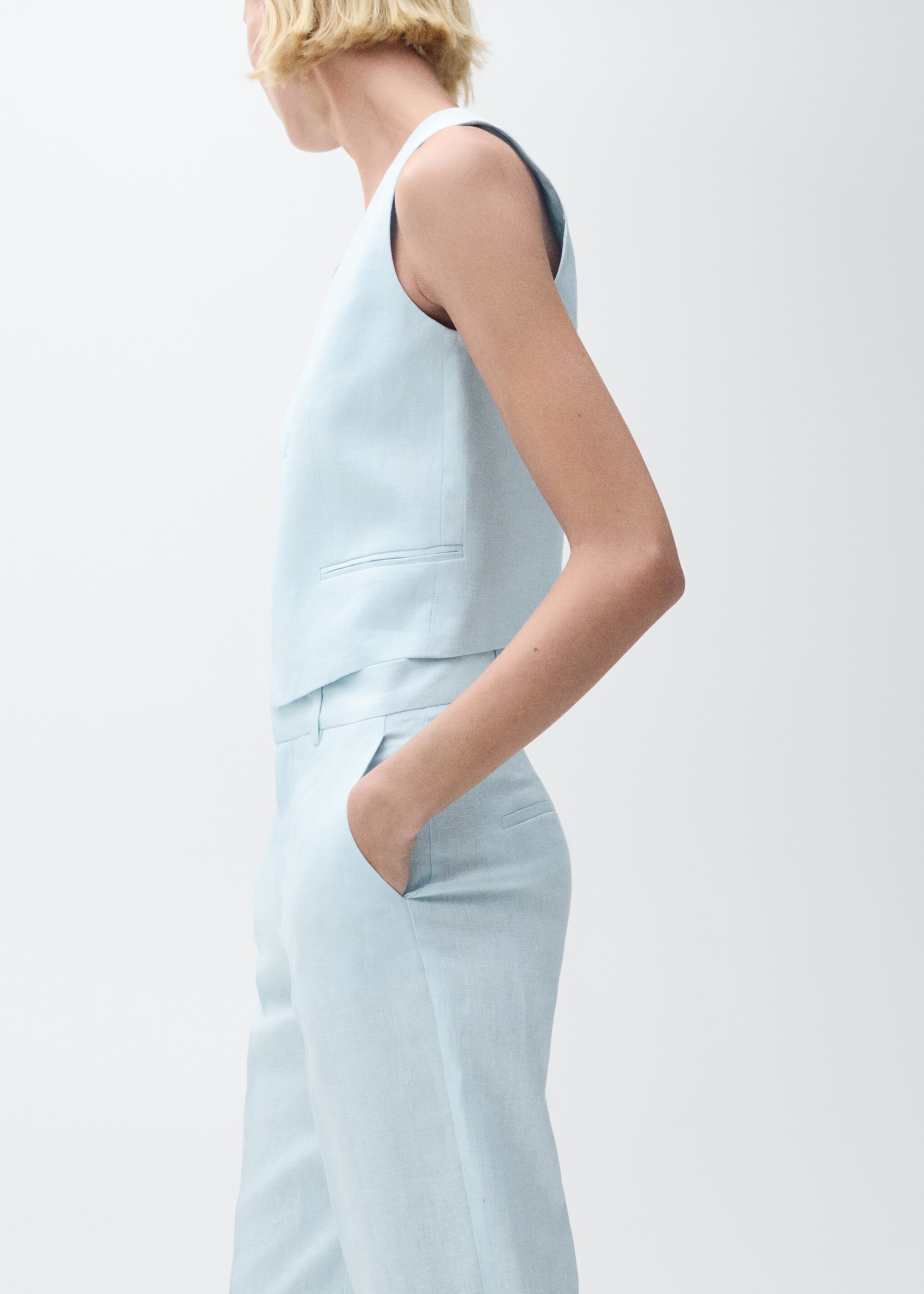 Linen suit waistcoat - Details of the article 1