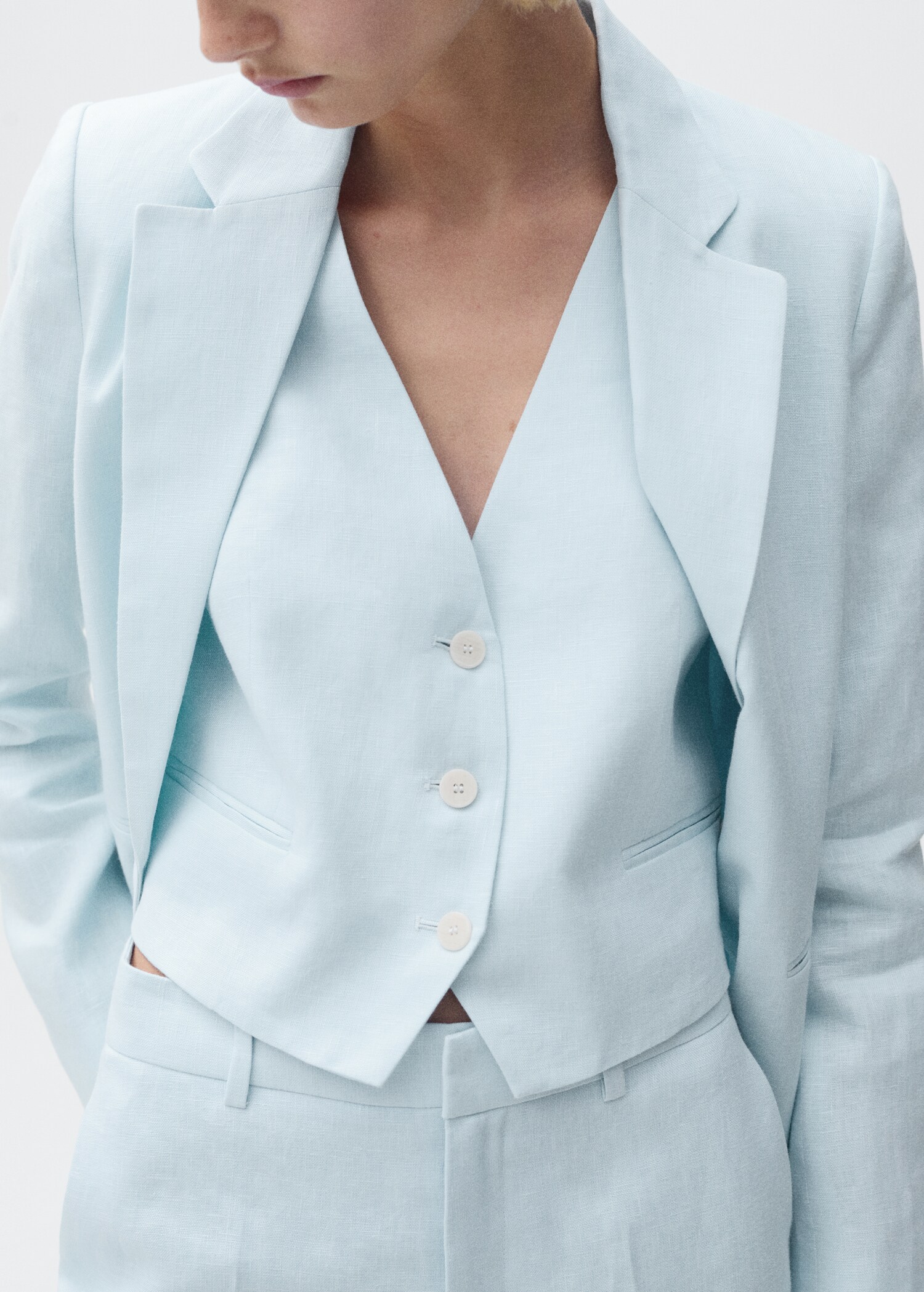 Linen suit waistcoat - Details of the article 6