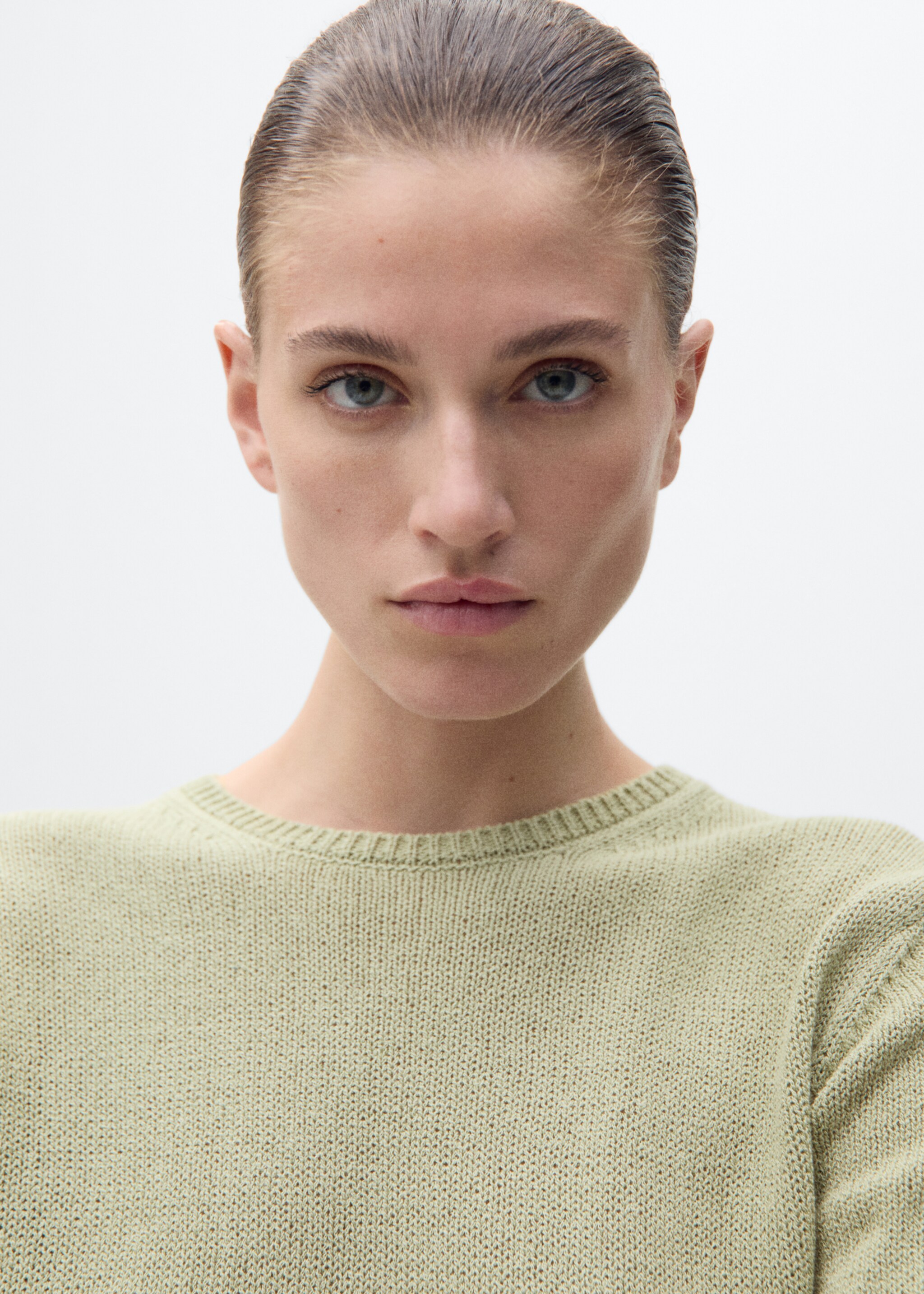 Short-sleeved knitted cotton sweater - Details of the article 1