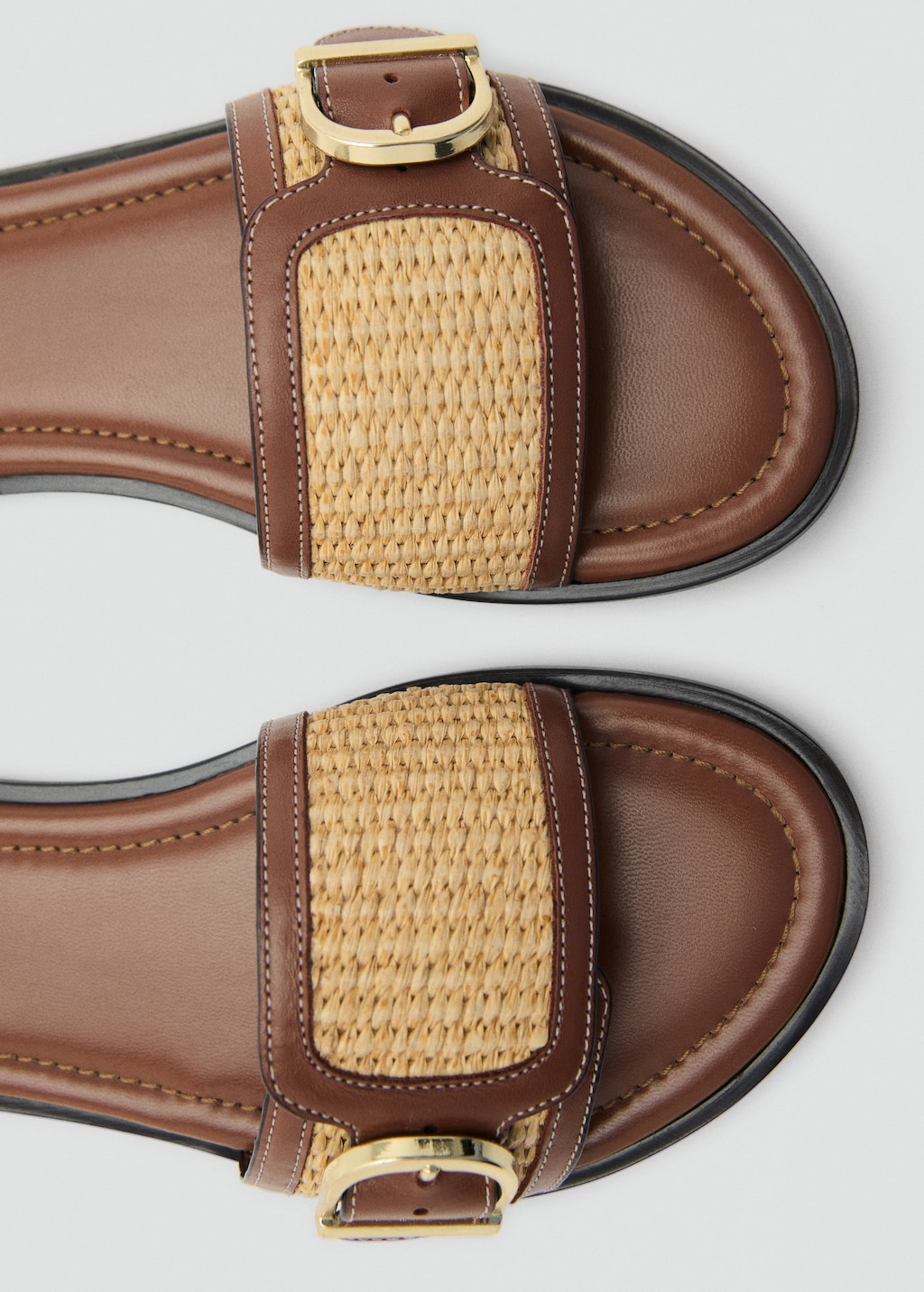 Raffia sandals with buckle and strap