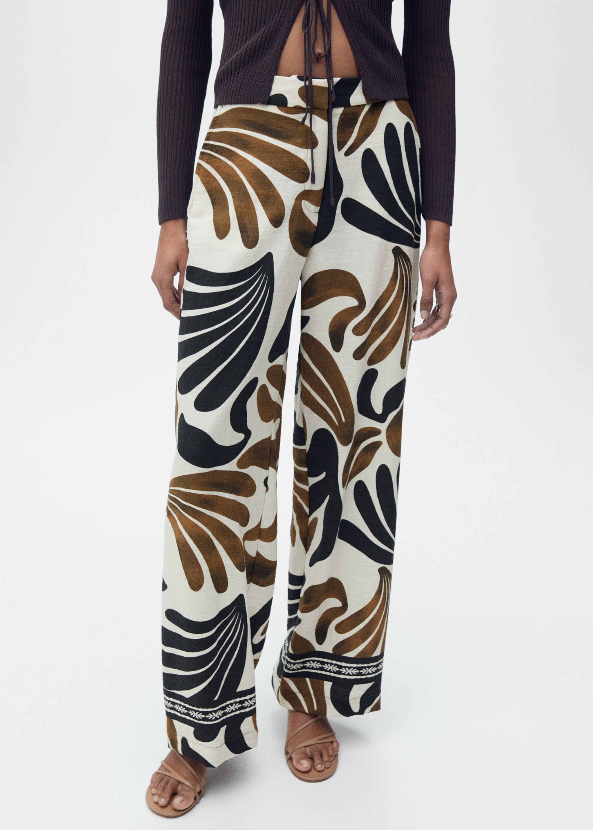 Pantalón wideleg estampado abstracto - Plano medio