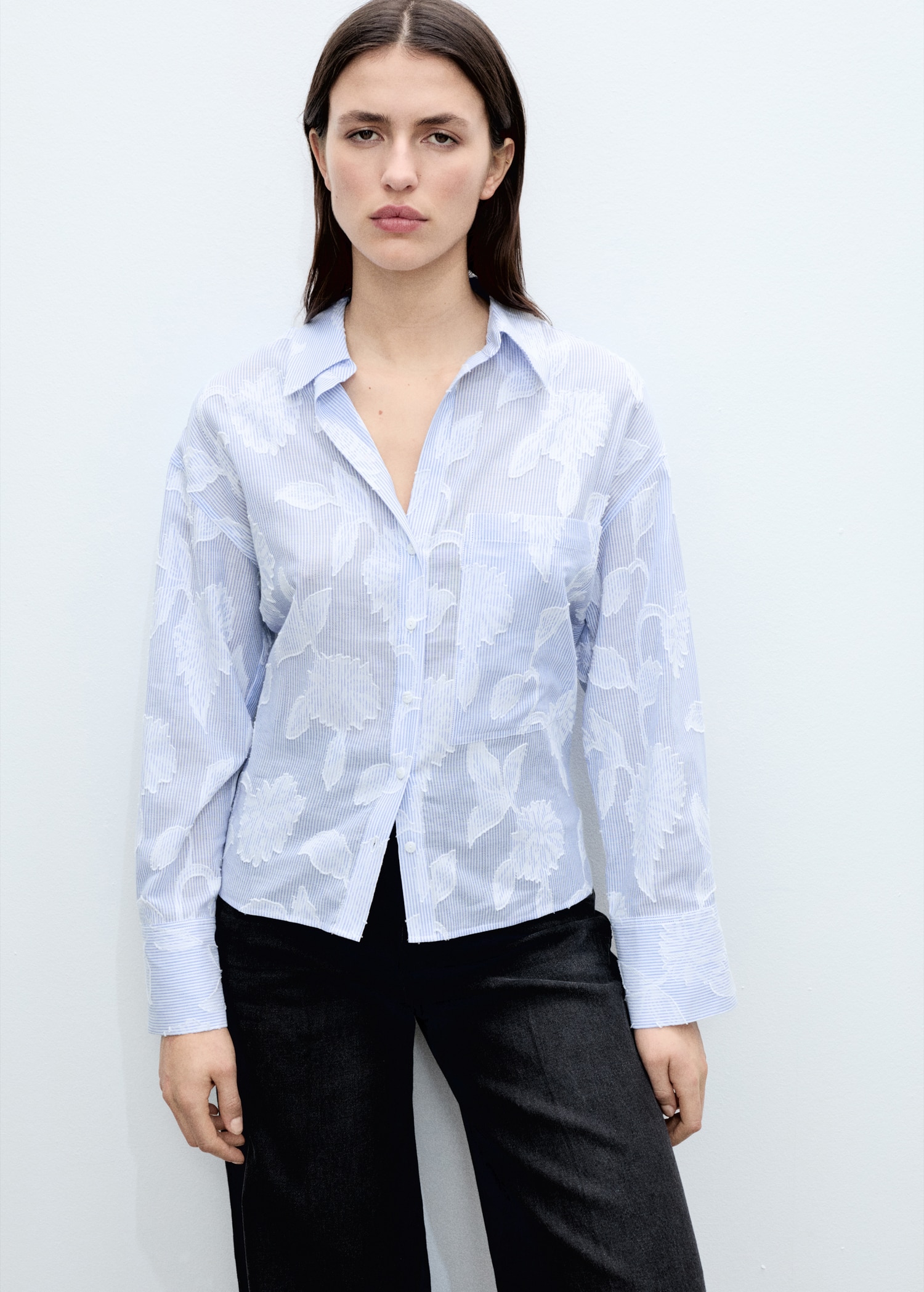 เสื้อเชิ้ตลายทางทรงโอเวอร์ไซซ์ปักลาย - เครื่องบินขนาดกลาง