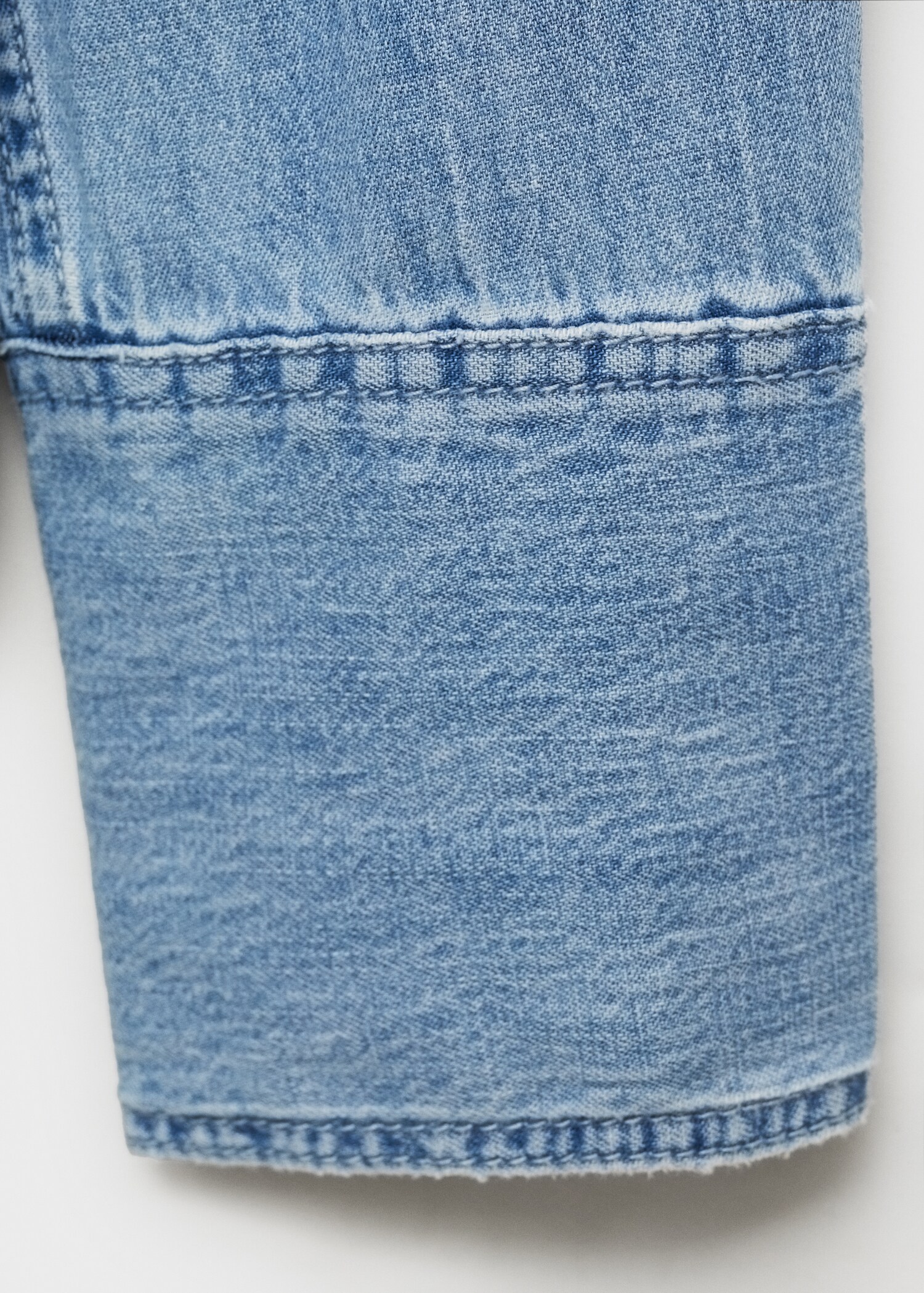 Oversized denim shirt - Details of the article 8