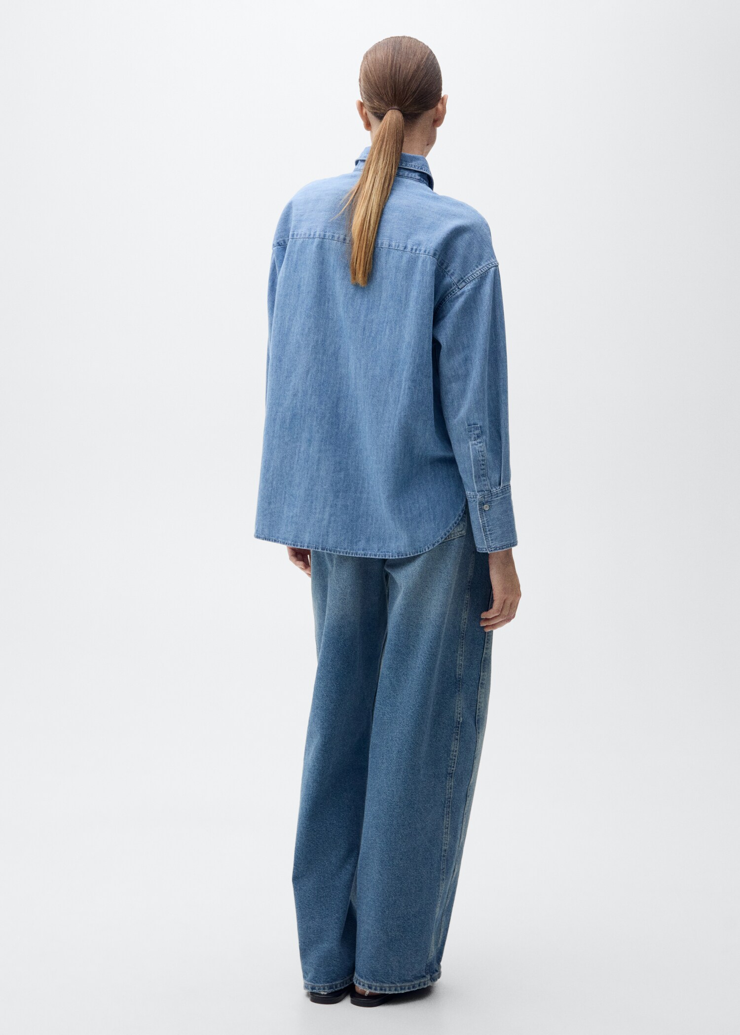 Oversized denim shirt - Reverse of the article