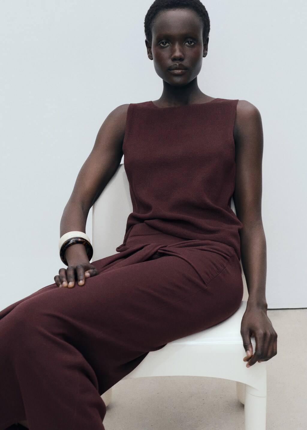 Fine ribbed knit top