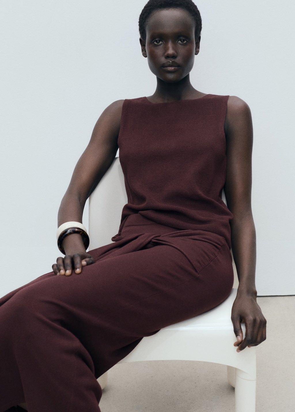 Fine ribbed knit top