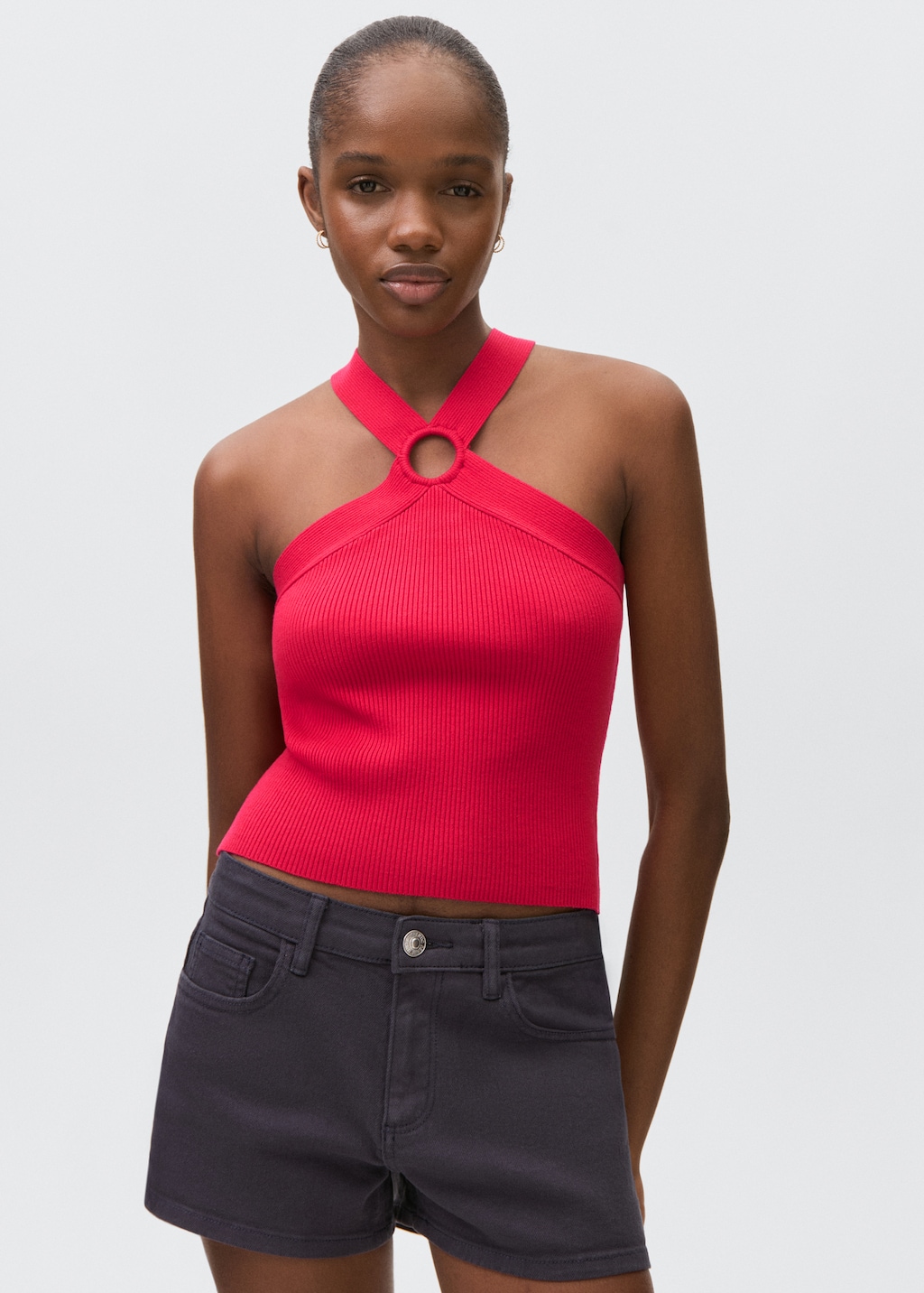 Halter-neck knitted top