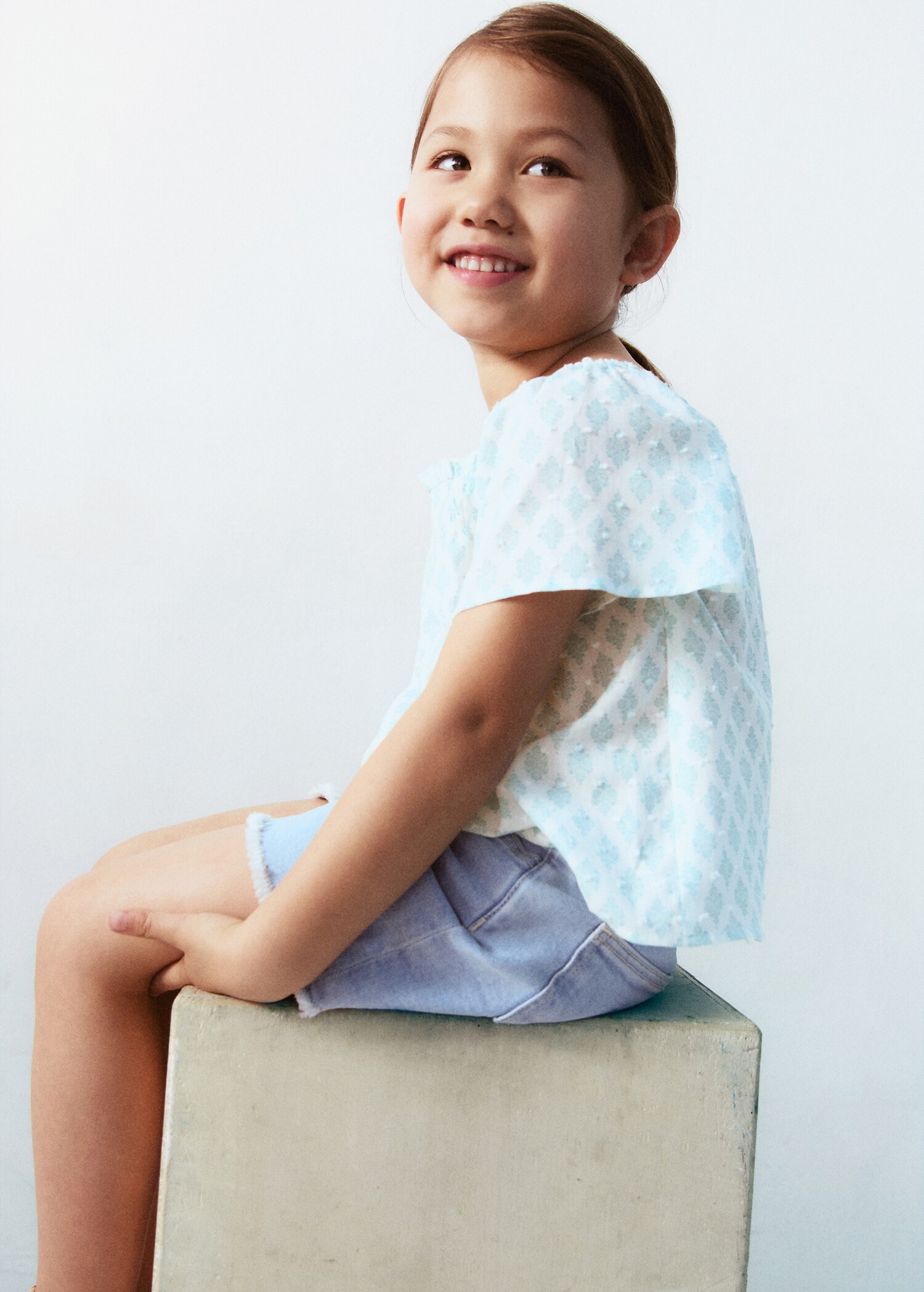 Blusa plumeti estampada - Detalle del artículo 5