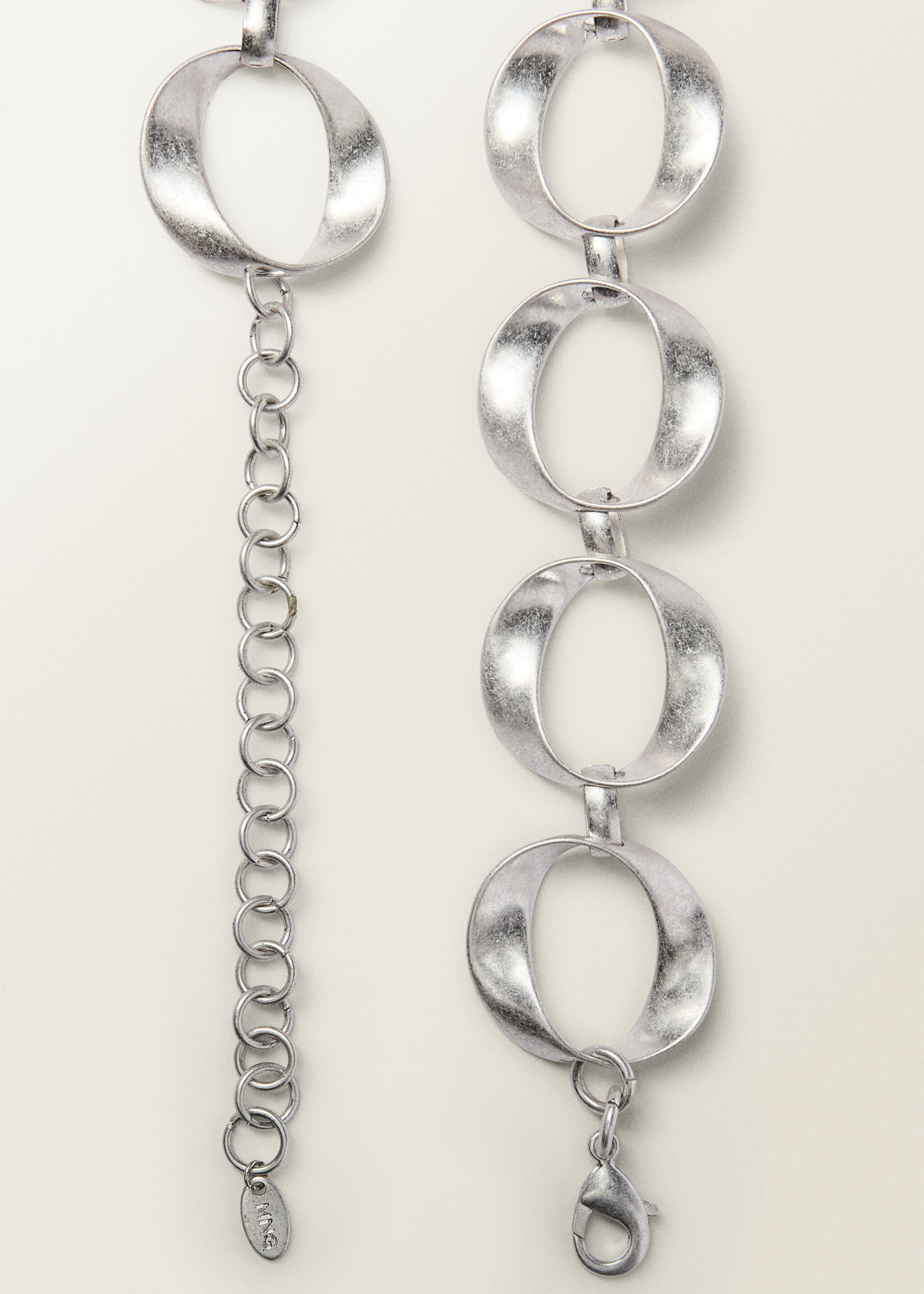 Ceintuur met metalen ringen - Detail van het artikel 1