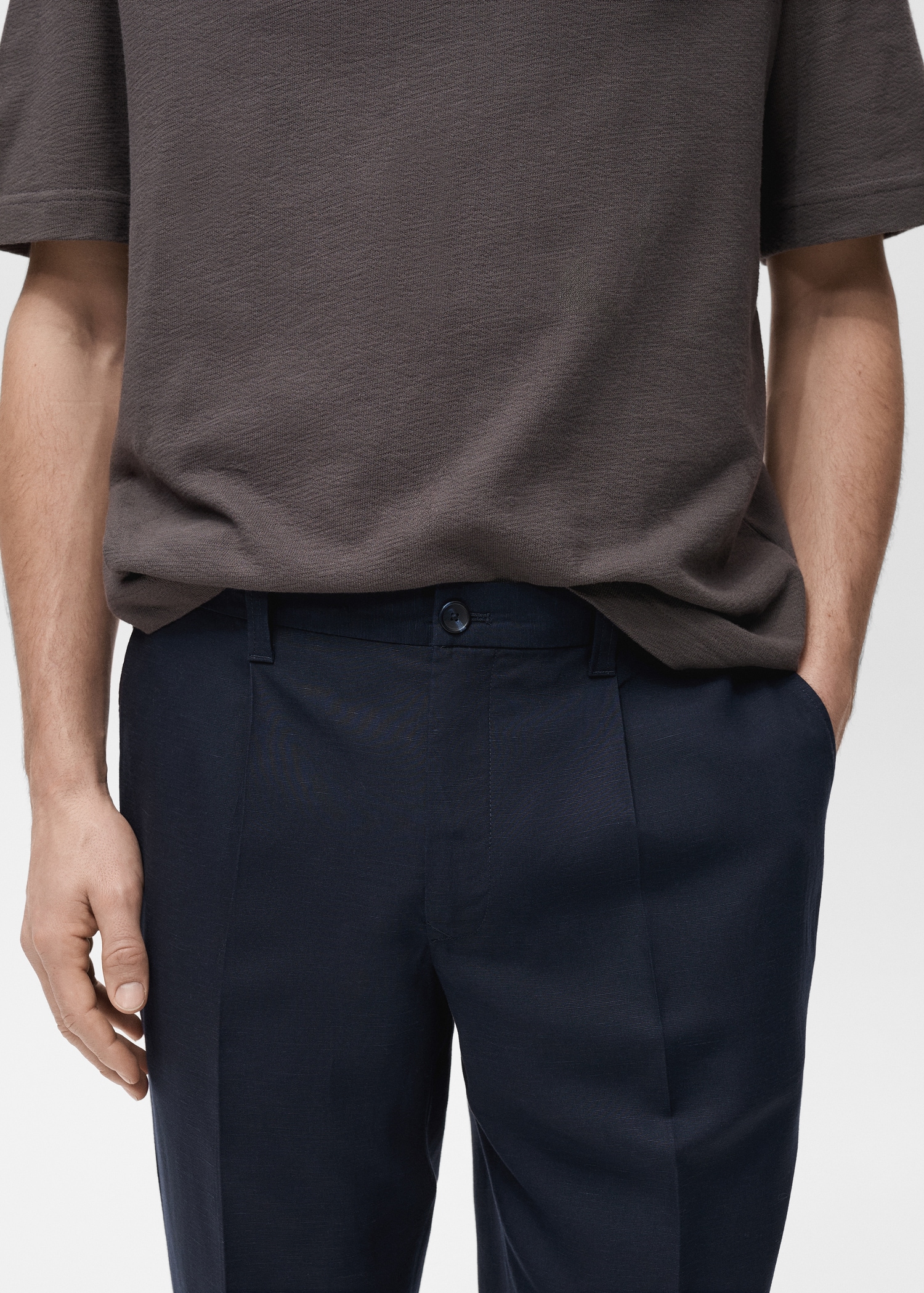 Slim fit linen pants - Details of the article 1