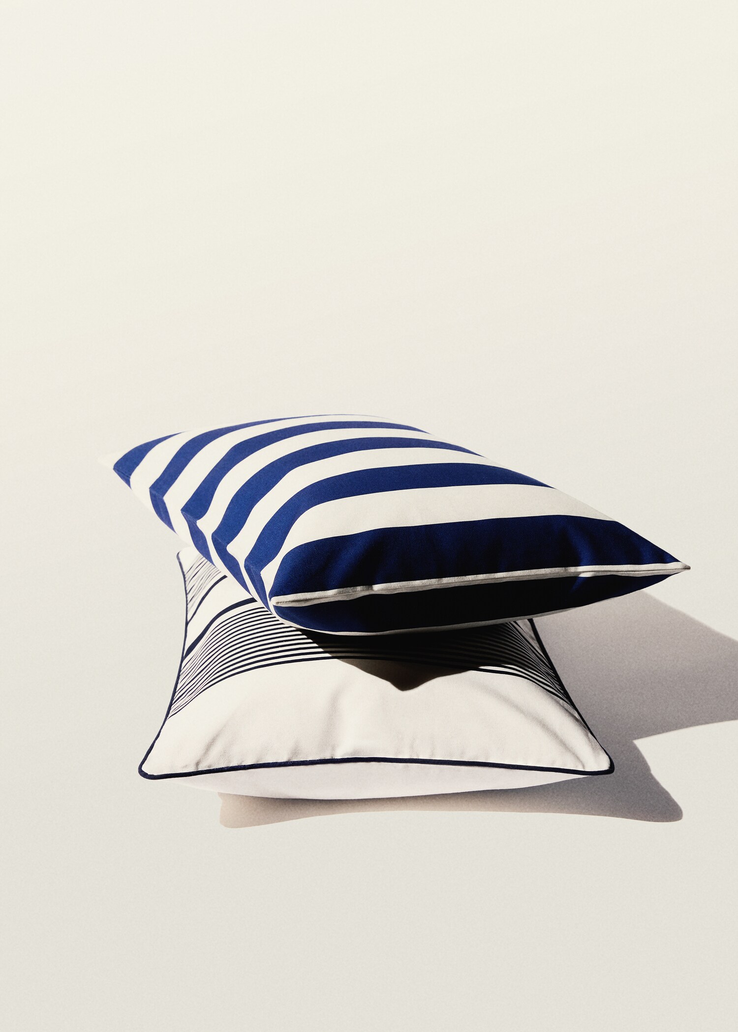 Waterproof thick-striped cushion cover 40x60 cm - Details of the article 8