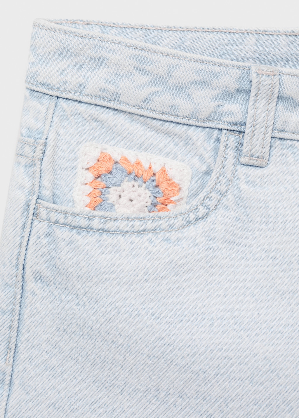 Combined crochet shorts